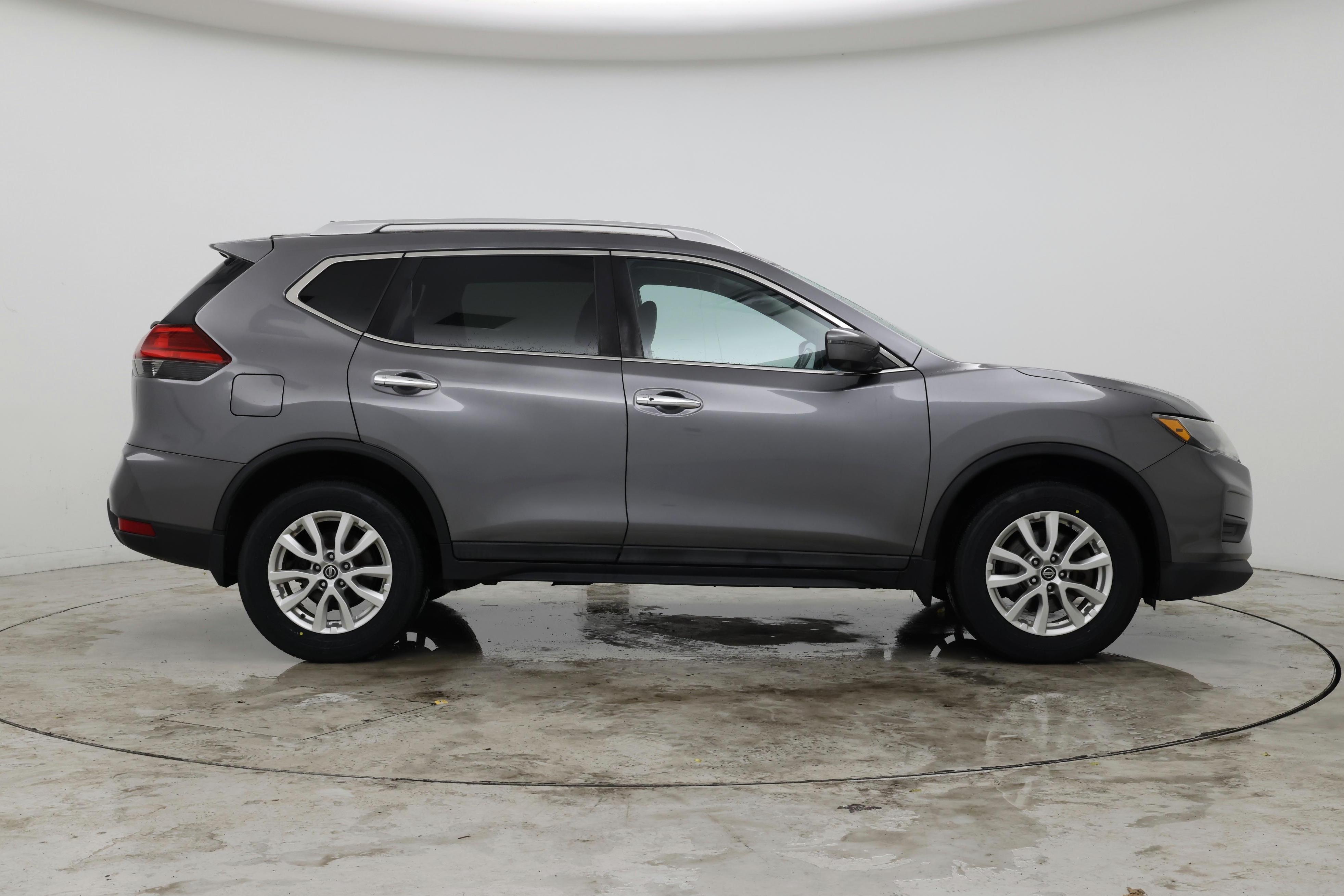 Thumbnail: 2017 Nissan Rogue - 7