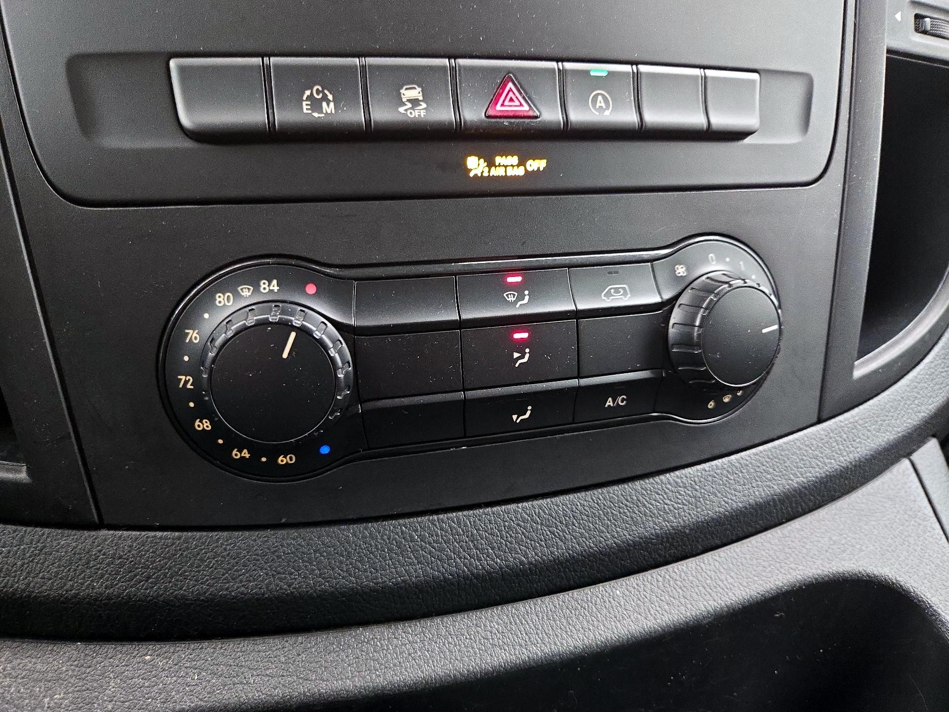 Thumbnail: 2019 Mercedes-Benz Metris - 16