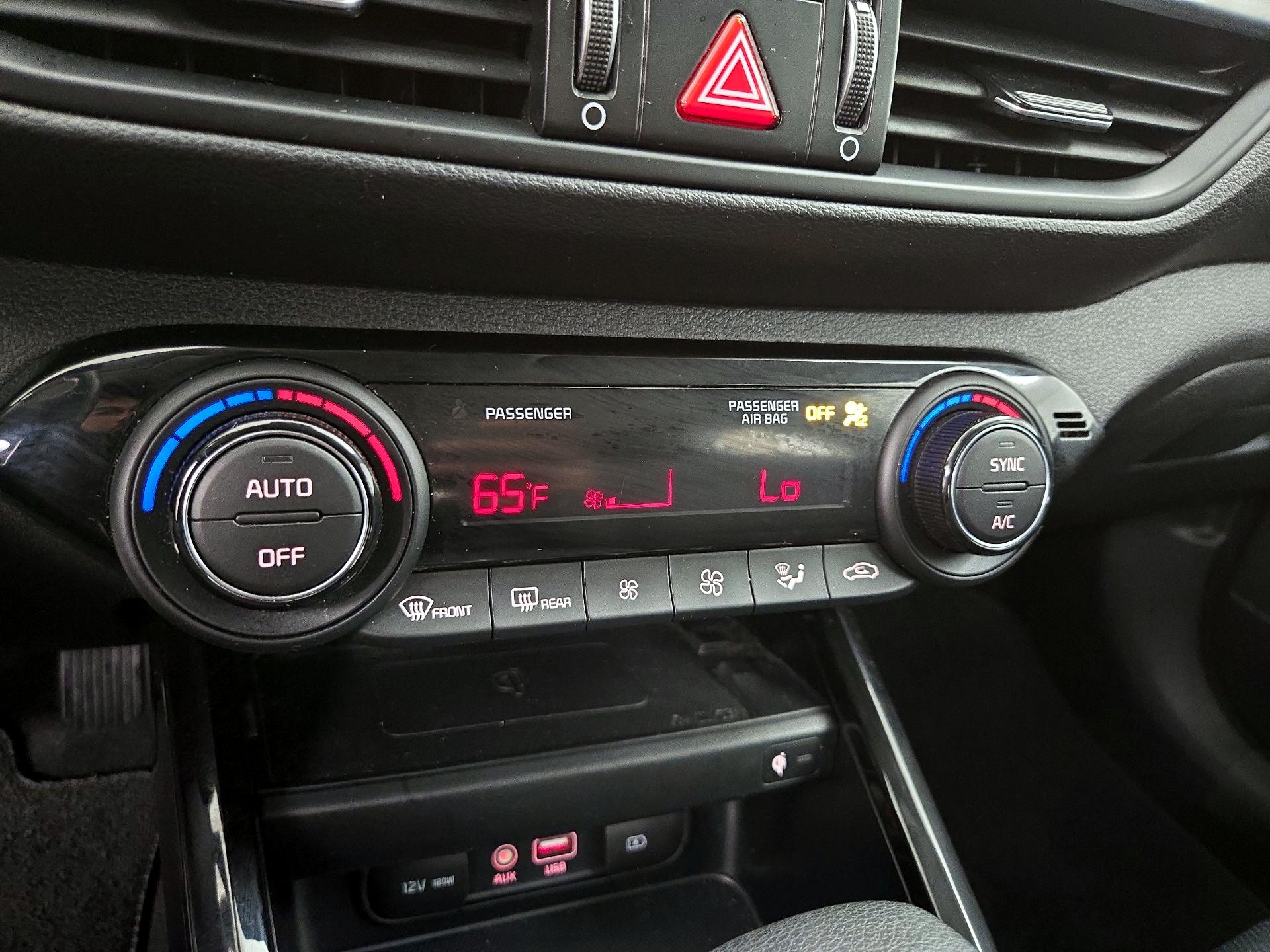 Thumbnail: 2021 Kia Forte - 16