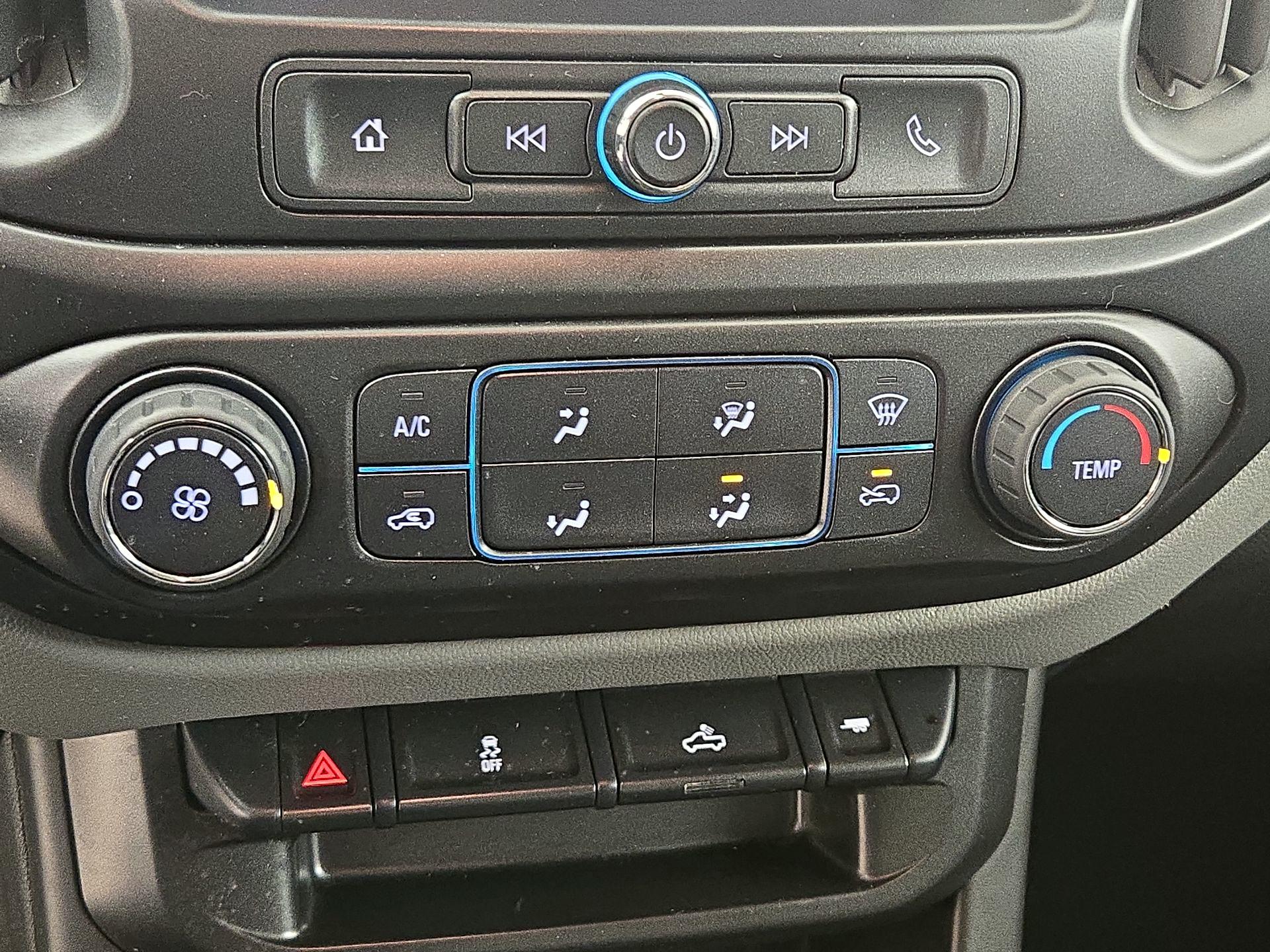 Thumbnail: 2022 Chevrolet Colorado - 16