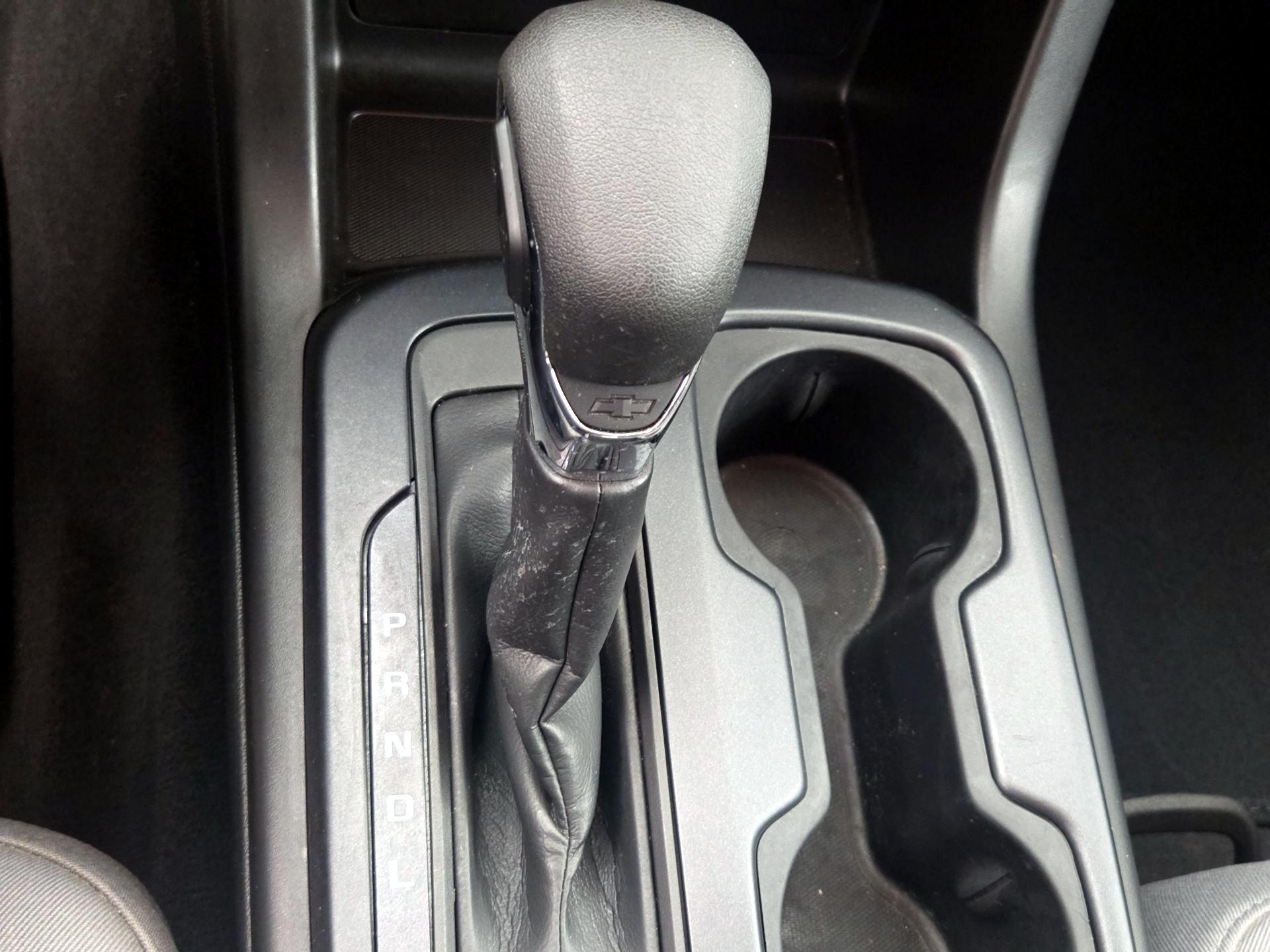 Thumbnail: 2022 Chevrolet Colorado - 17