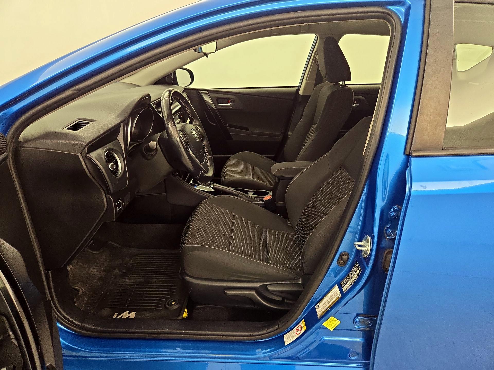 Thumbnail: 2018 Toyota Corolla iM - 11