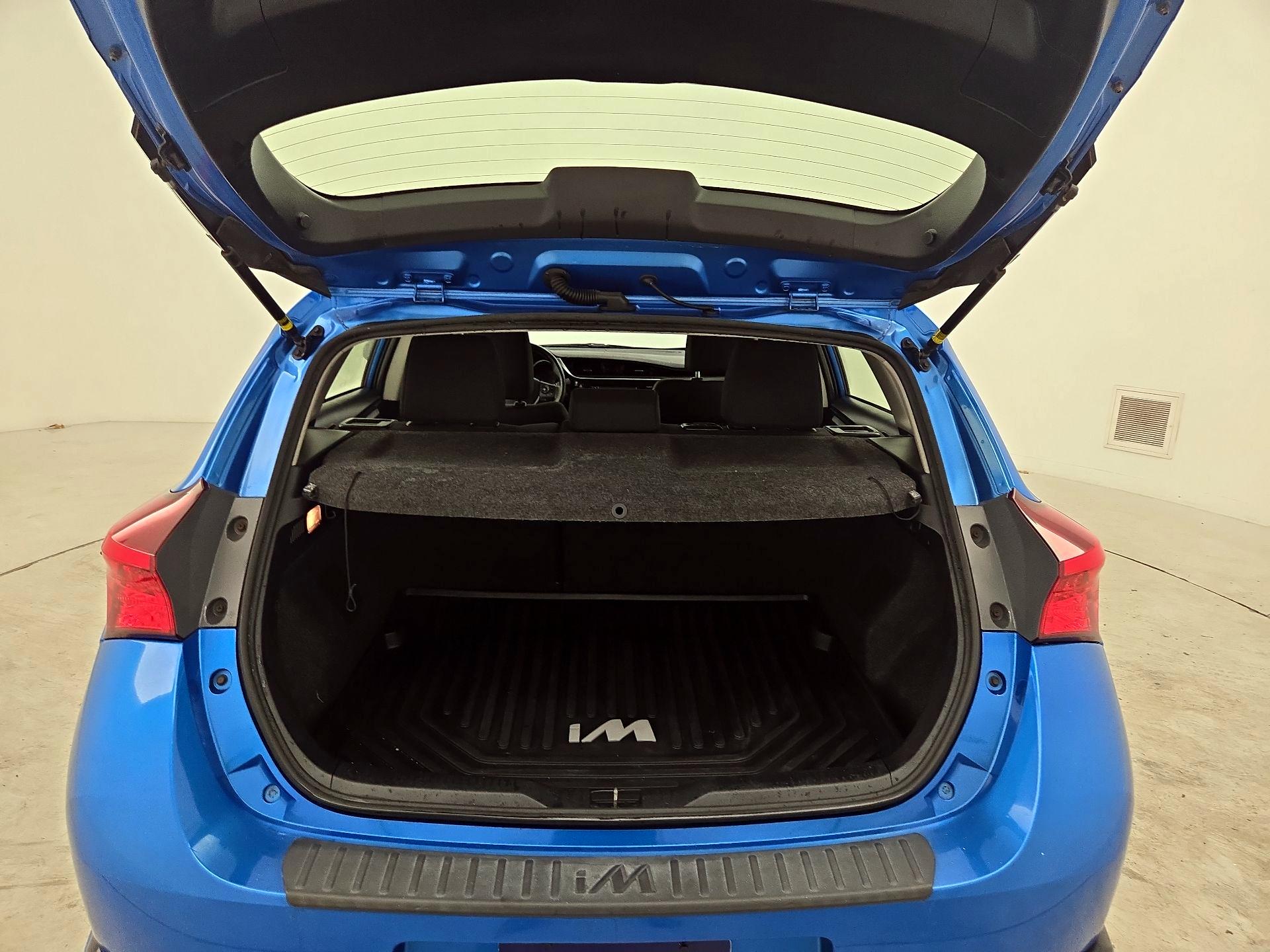 Thumbnail: 2018 Toyota Corolla iM - 20