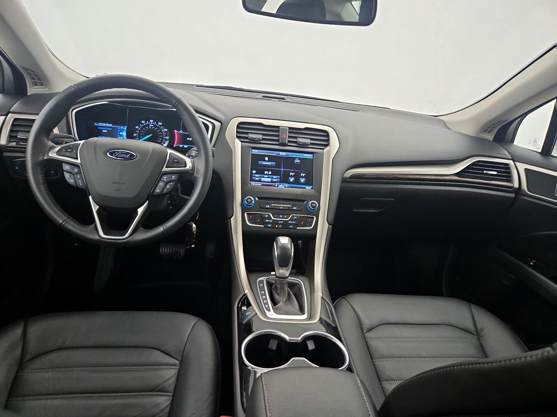 Thumbnail: 2016 Ford Fusion - 9