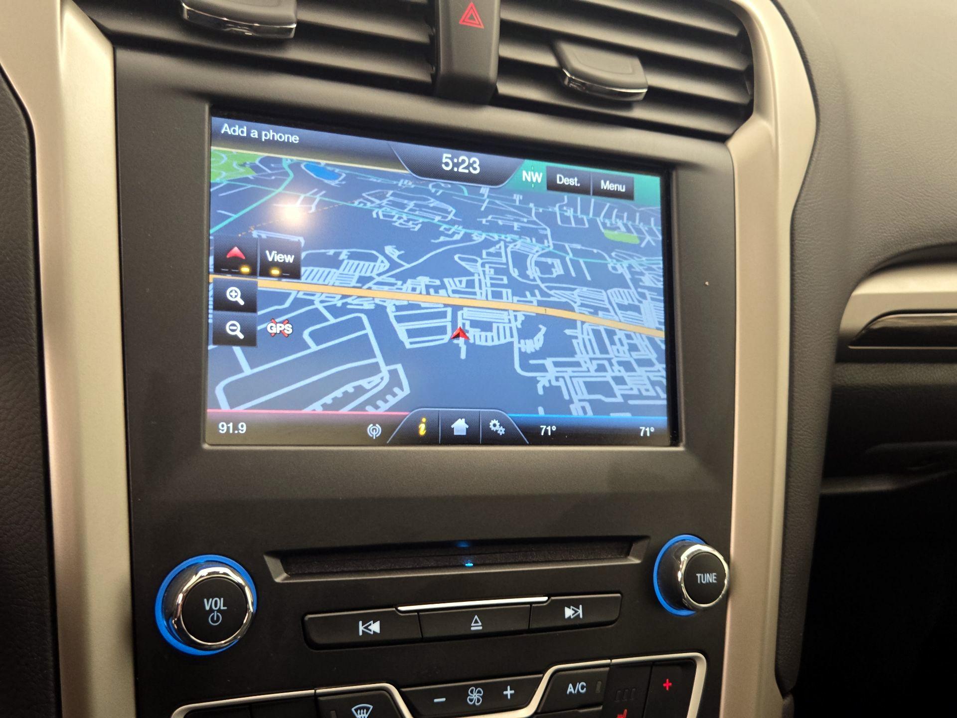 Thumbnail: 2016 Ford Fusion - 14