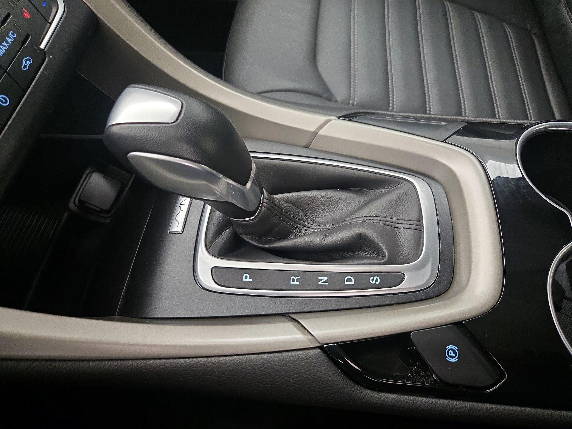 Thumbnail: 2016 Ford Fusion - 18