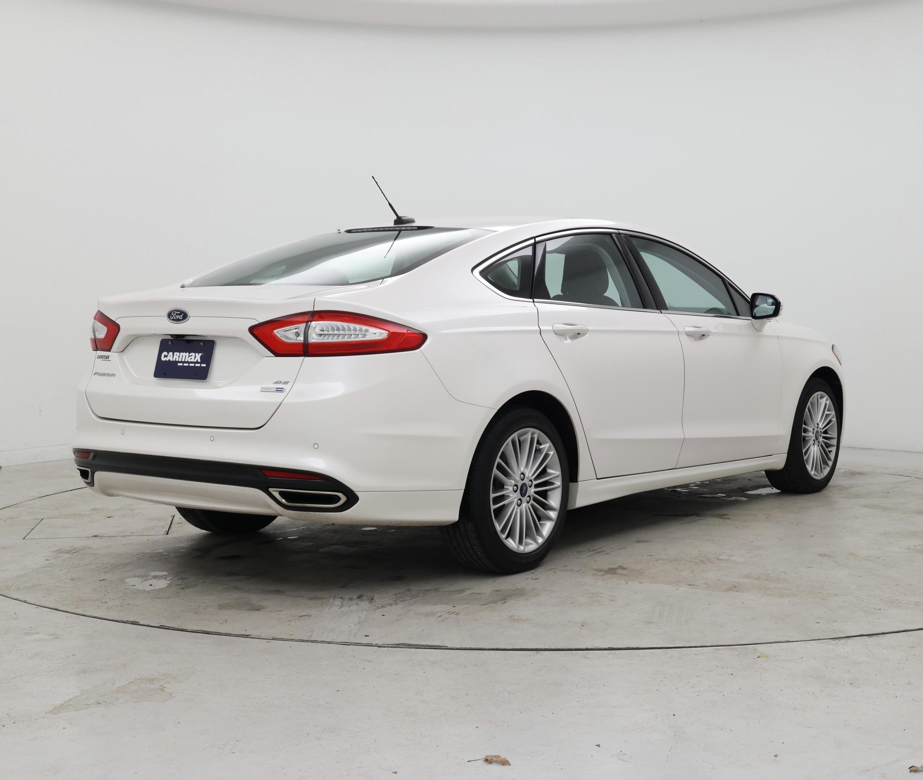 Thumbnail: 2016 Ford Fusion - 8