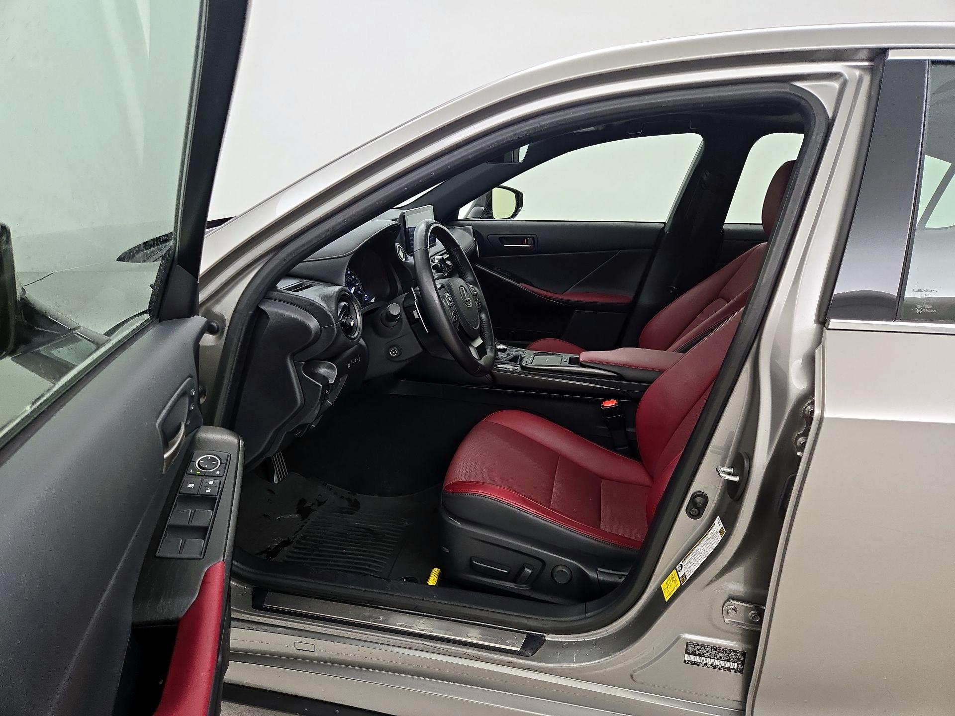 Thumbnail: 2023 Lexus IS - 11