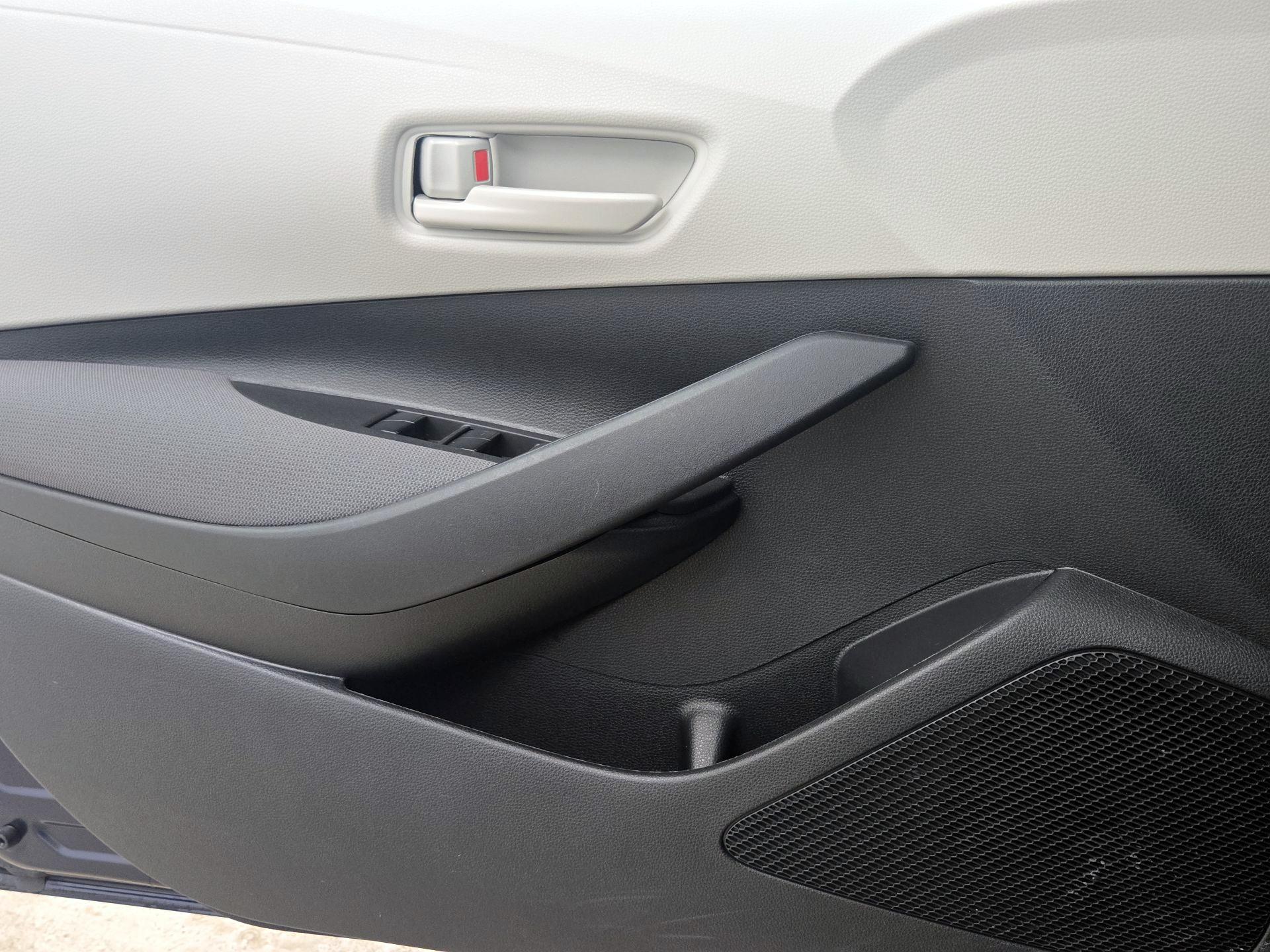 Thumbnail: 2024 Toyota Corolla - 12