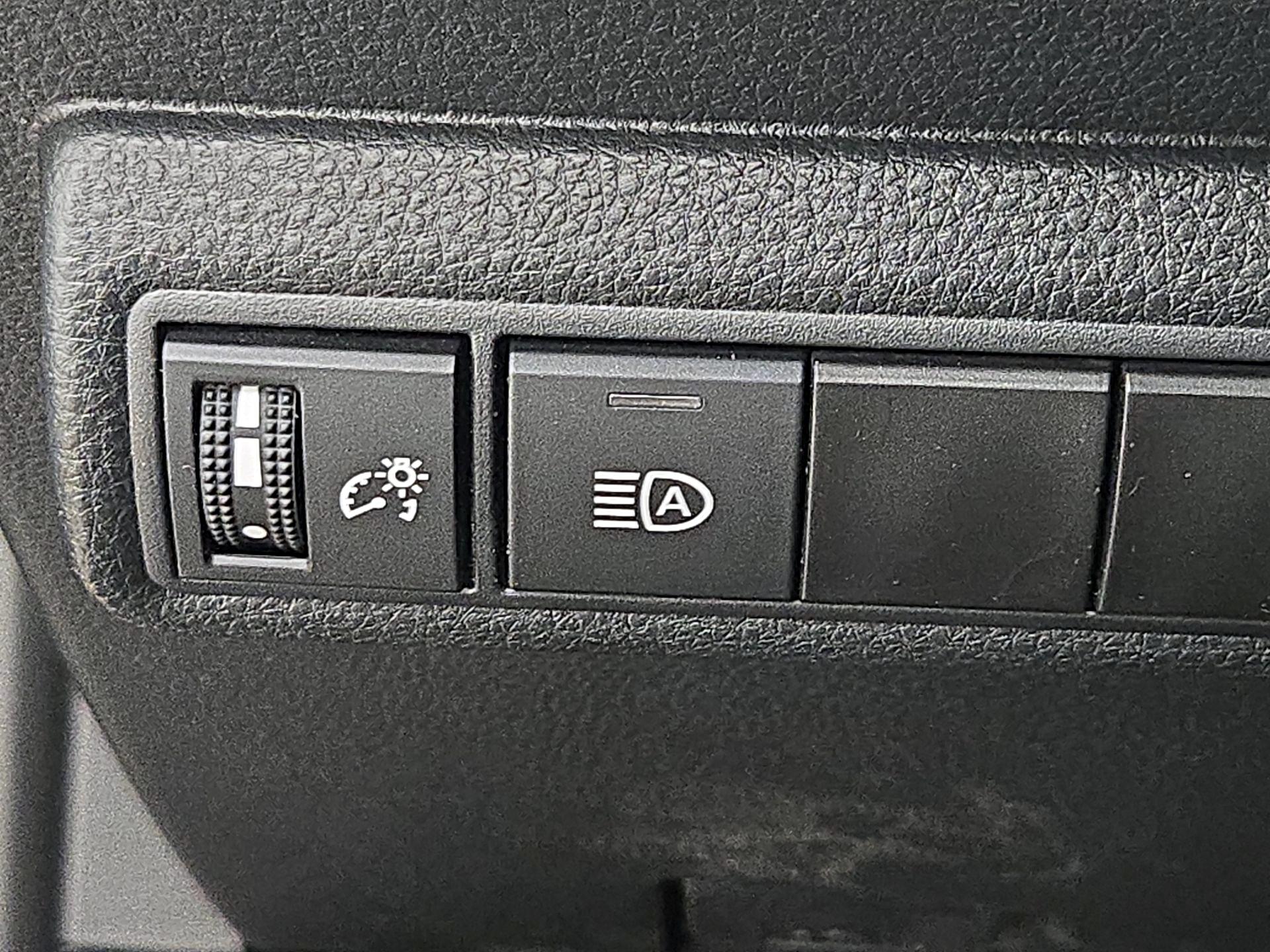 Thumbnail: 2024 Toyota Corolla - 13