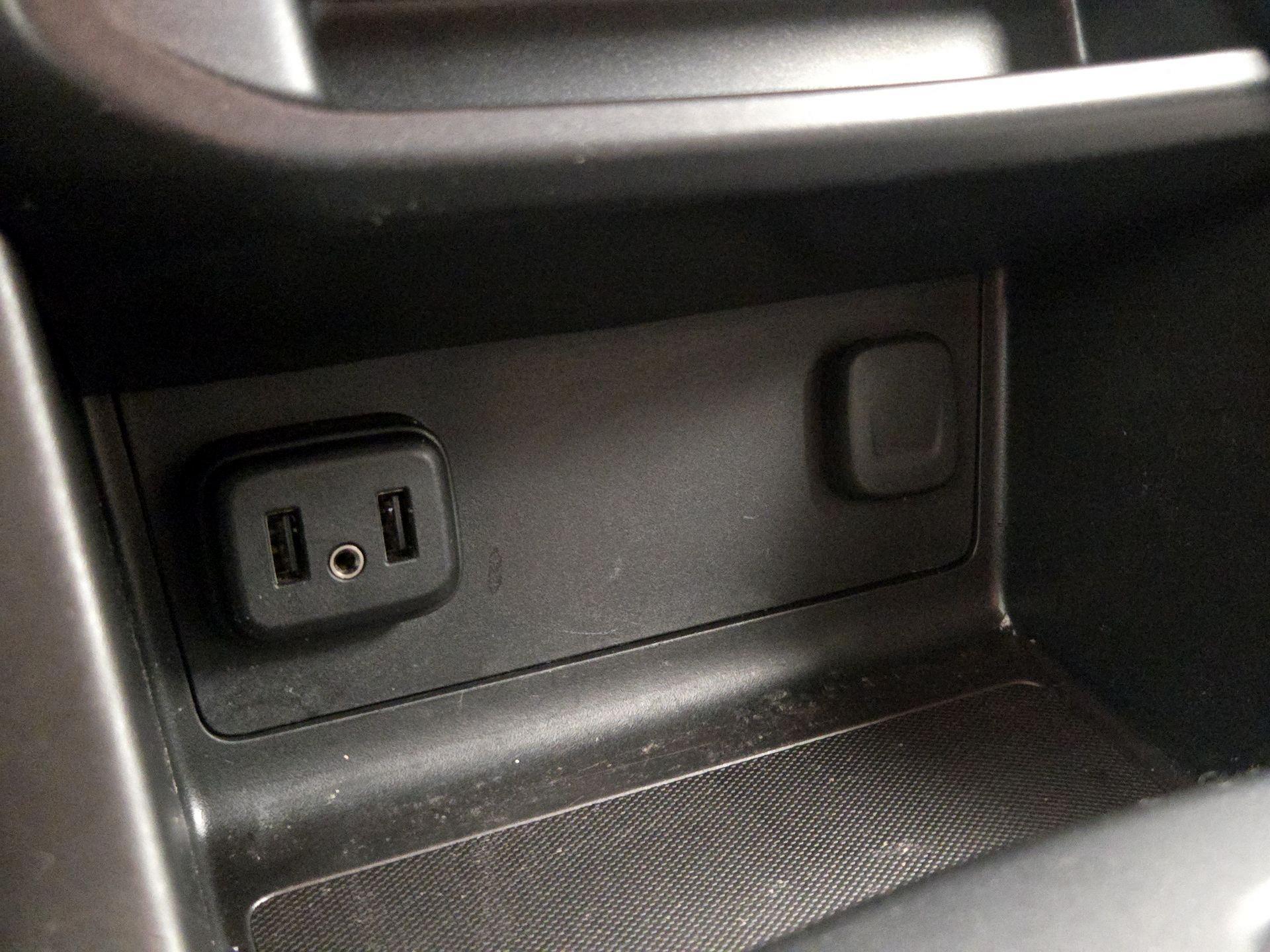 Thumbnail: 2022 Chevrolet Colorado - 18