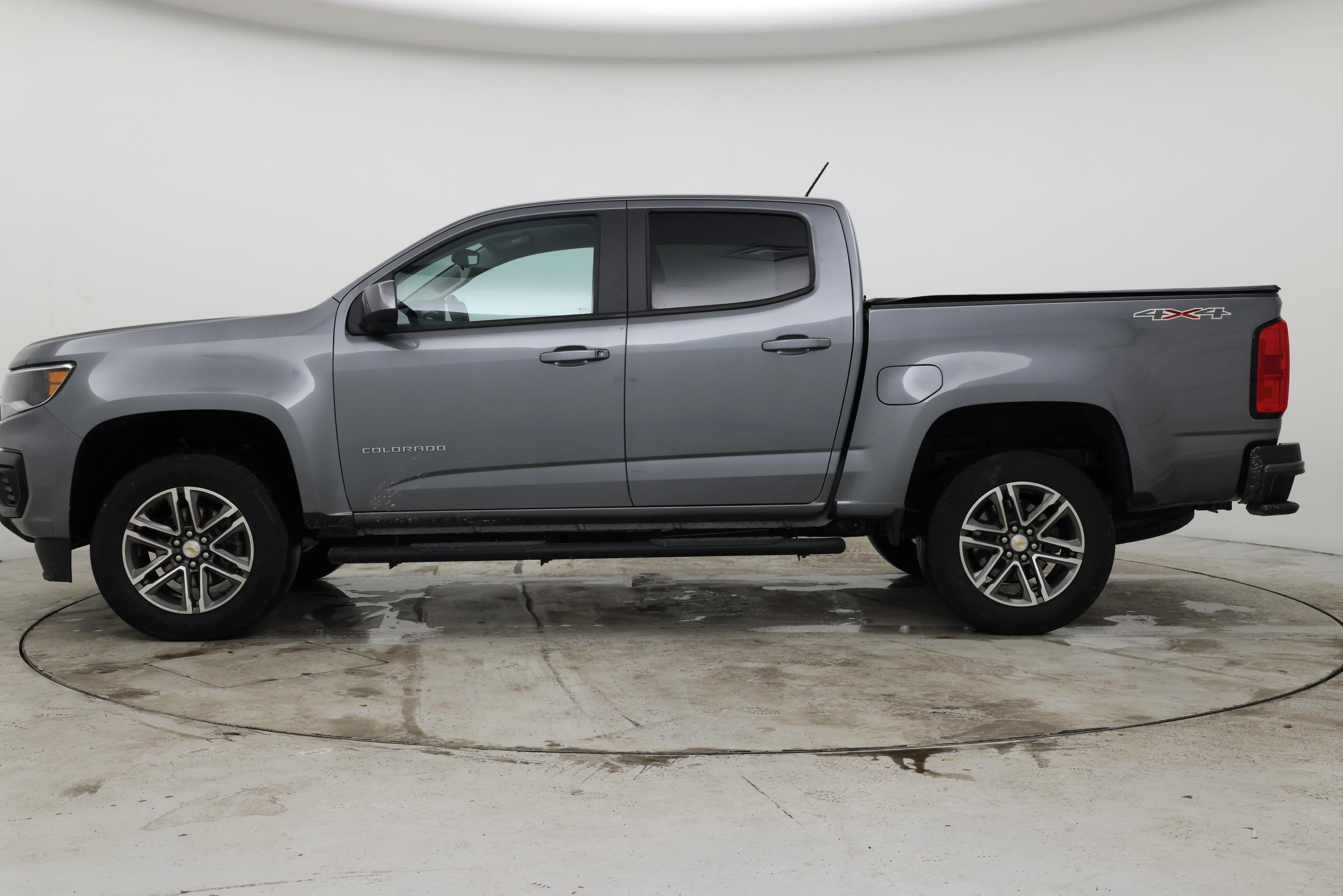 Thumbnail: 2022 Chevrolet Colorado - 3