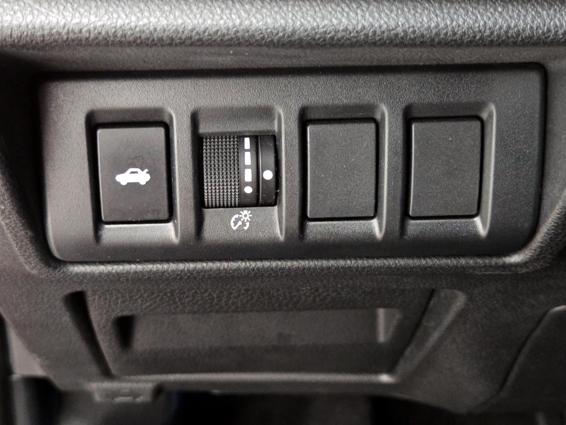 Thumbnail: 2020 Subaru Legacy - 13