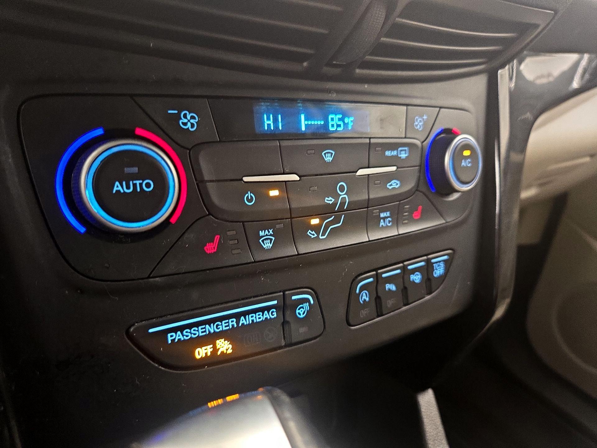 Thumbnail: 2018 Ford Escape - 17