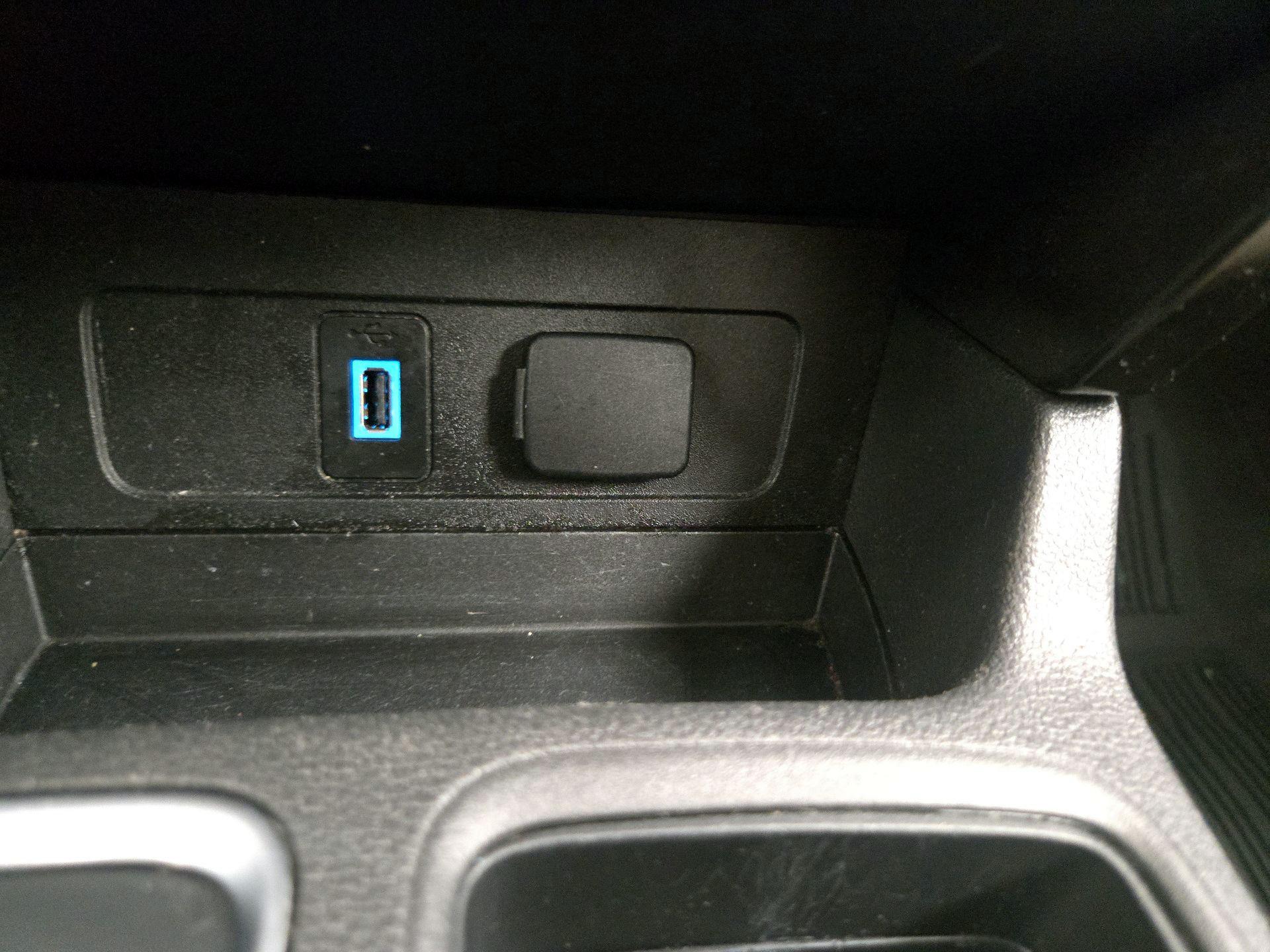 Thumbnail: 2018 Ford Escape - 19