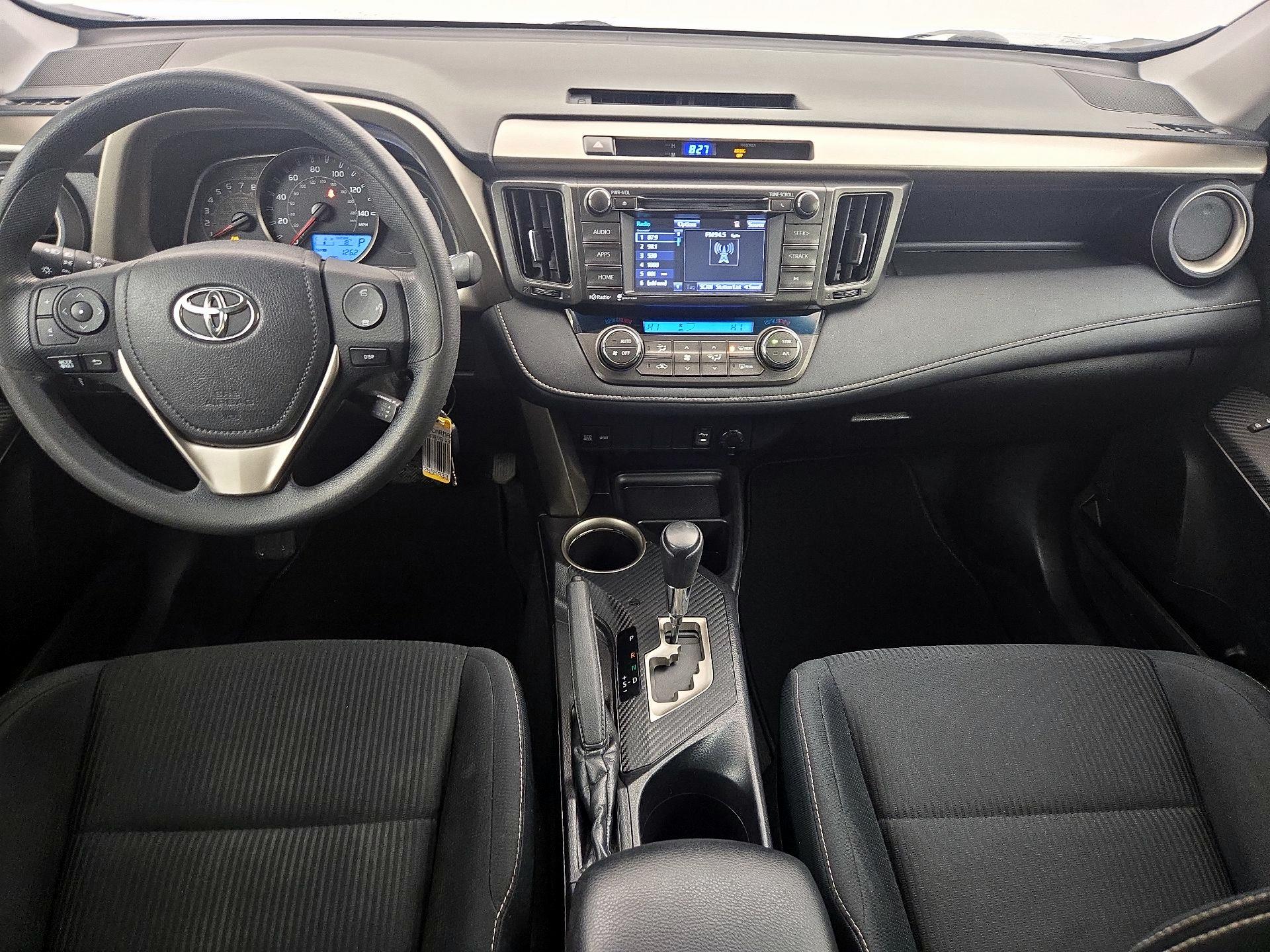 Thumbnail: 2015 Toyota RAV4 - 9