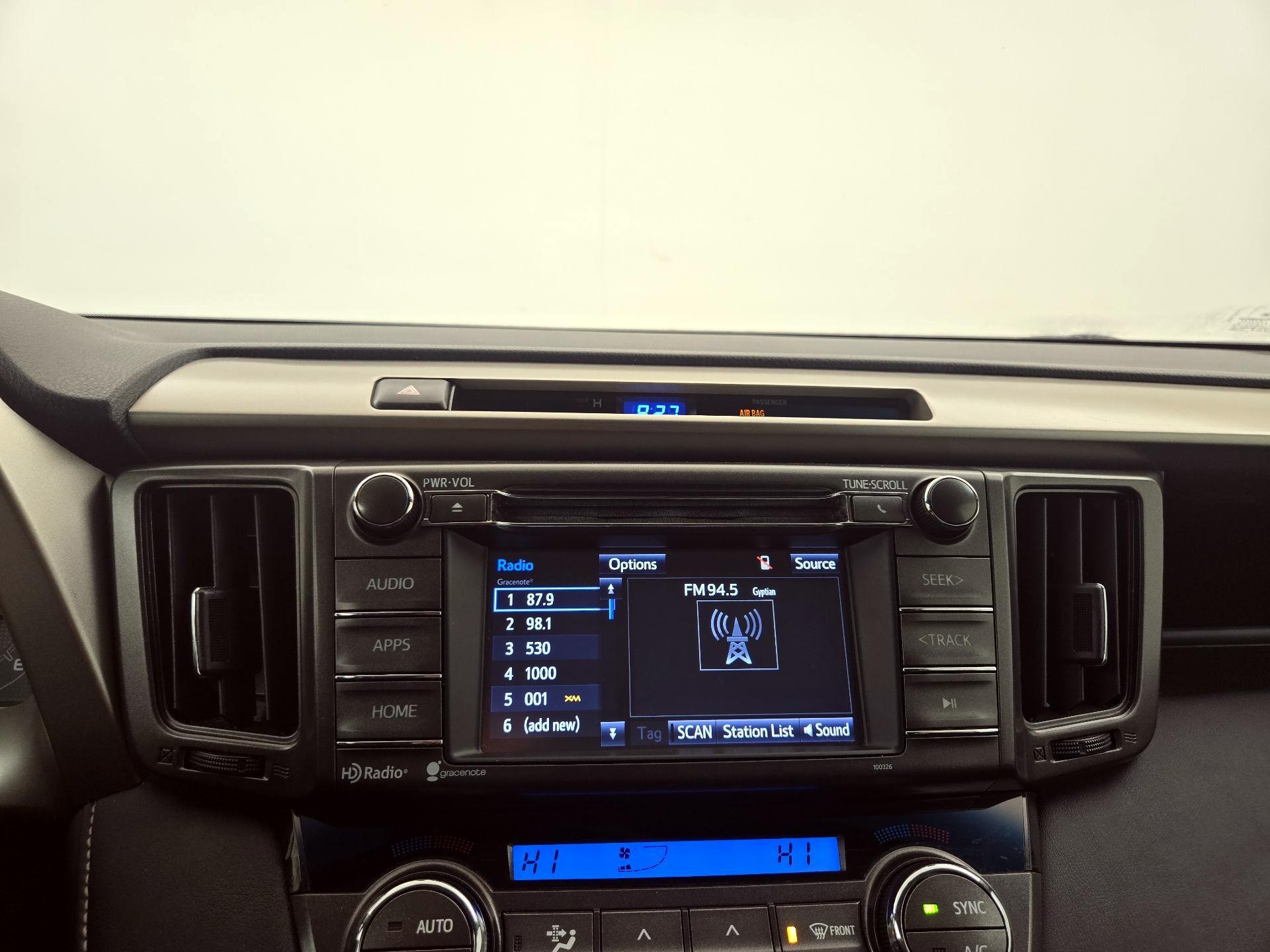 Thumbnail: 2015 Toyota RAV4 - 15