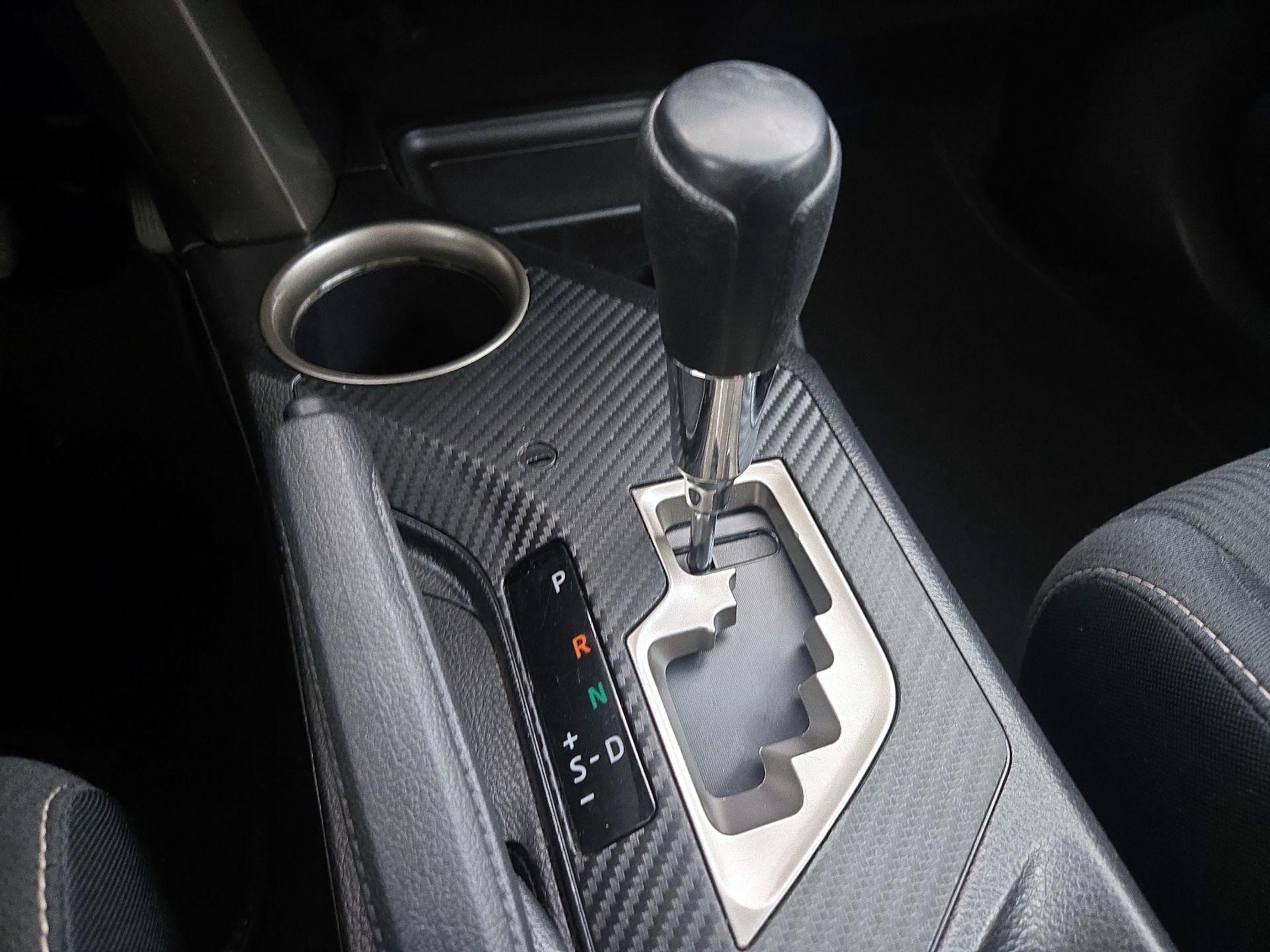 Thumbnail: 2015 Toyota RAV4 - 17