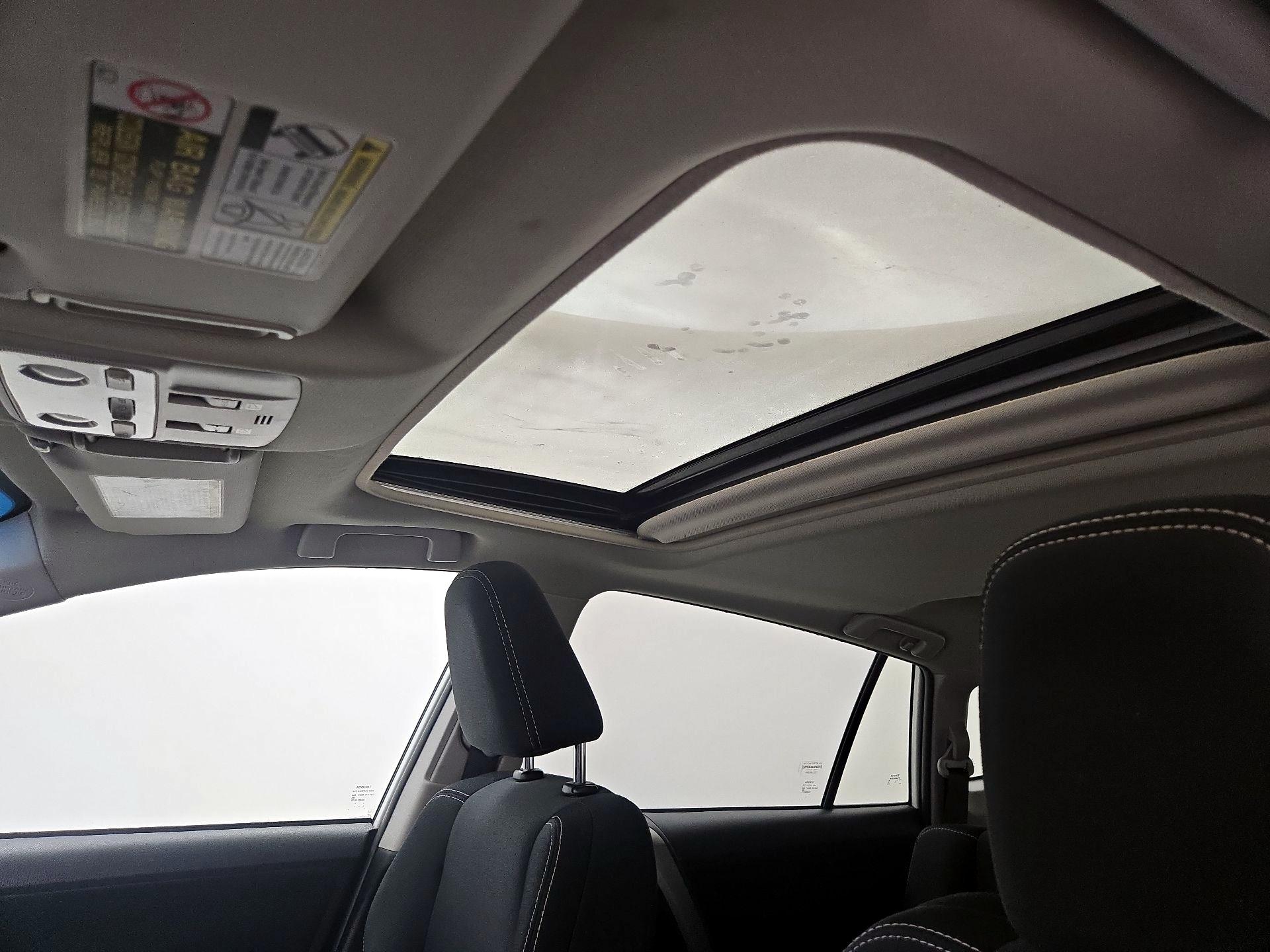 Thumbnail: 2015 Toyota RAV4 - 19