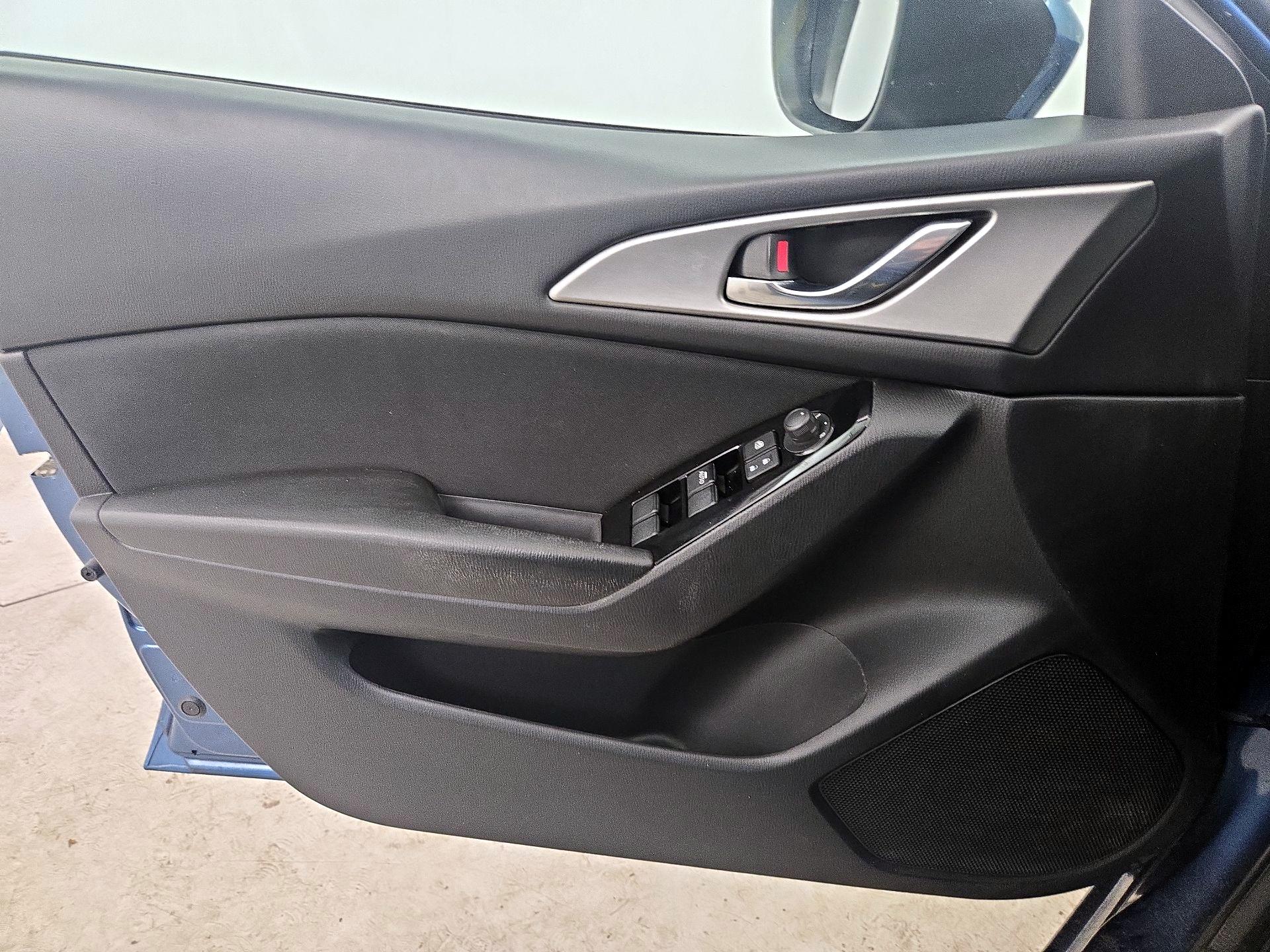 Thumbnail: 2018 Mazda Mazda3 - 12