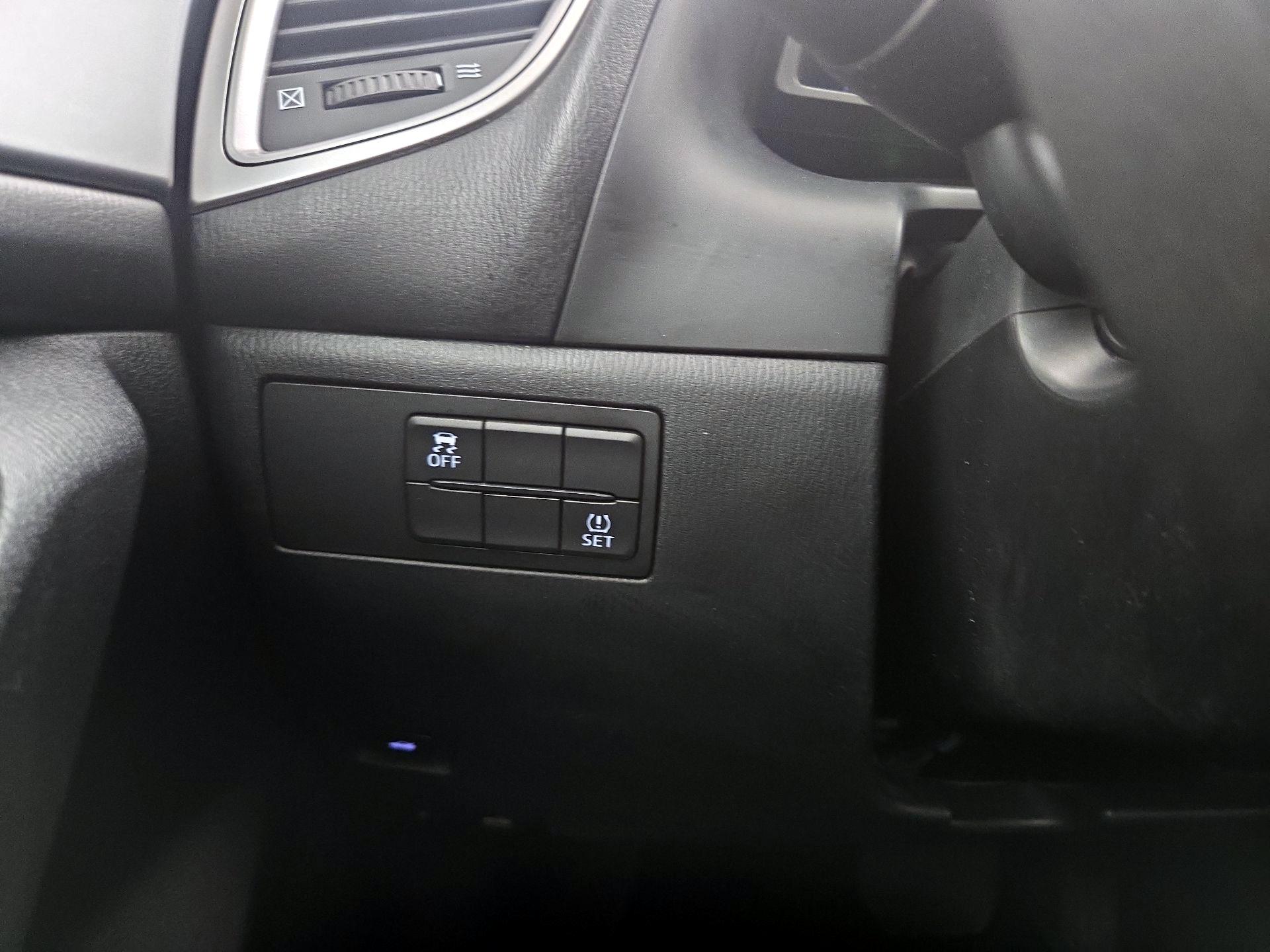 Thumbnail: 2018 Mazda Mazda3 - 13