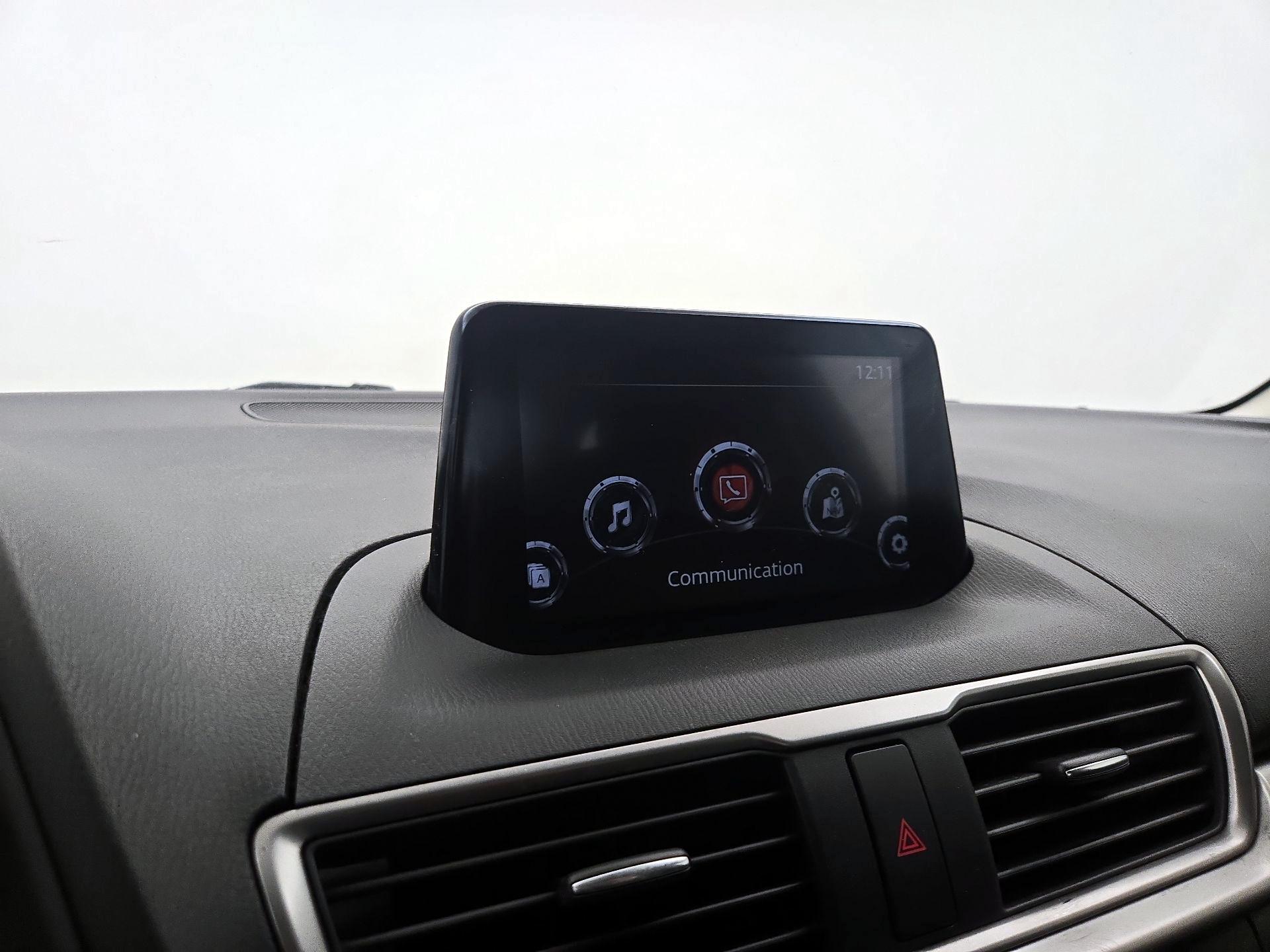 Thumbnail: 2018 Mazda Mazda3 - 15