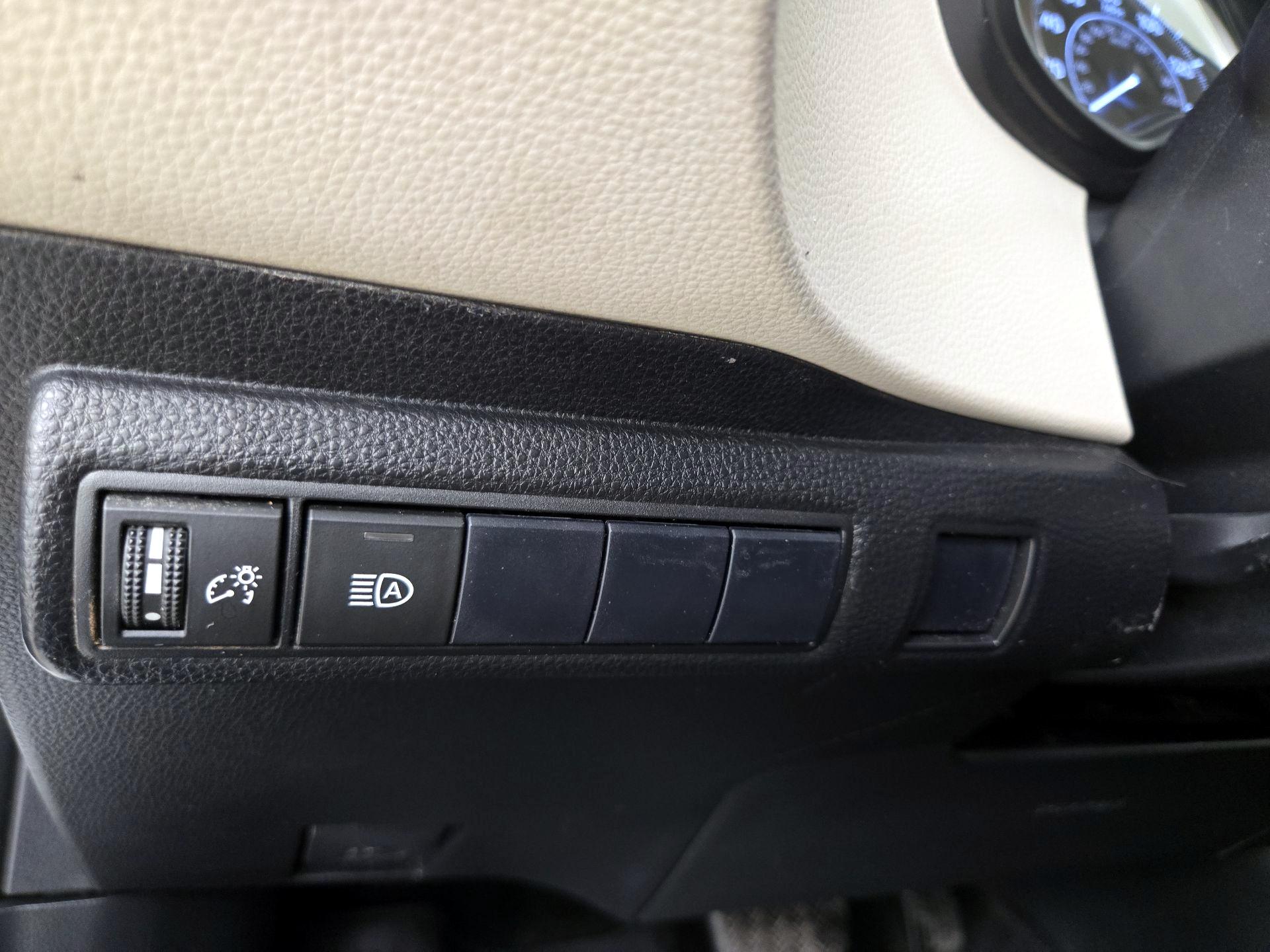 Thumbnail: 2020 Toyota Corolla - 13