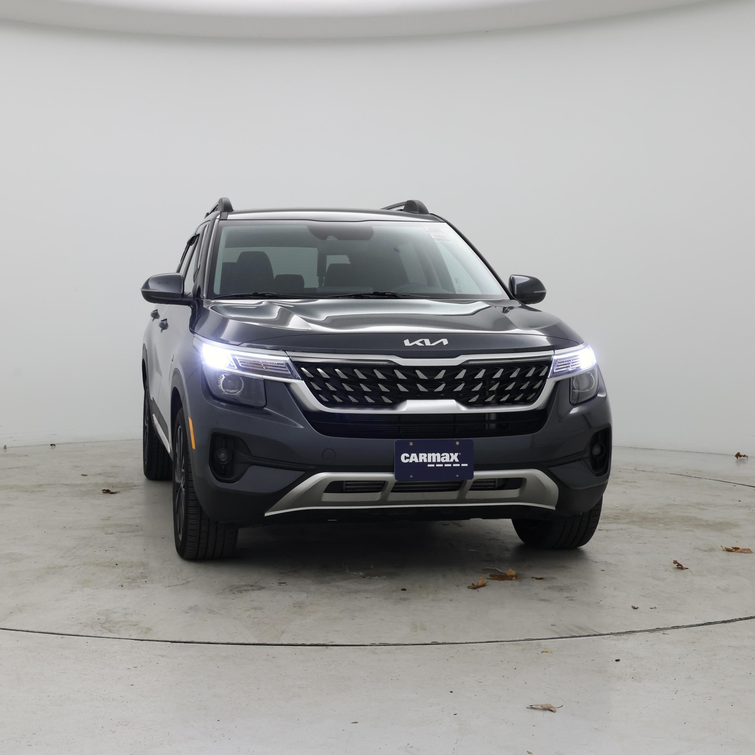 Thumbnail: 2023 Kia Seltos - 5