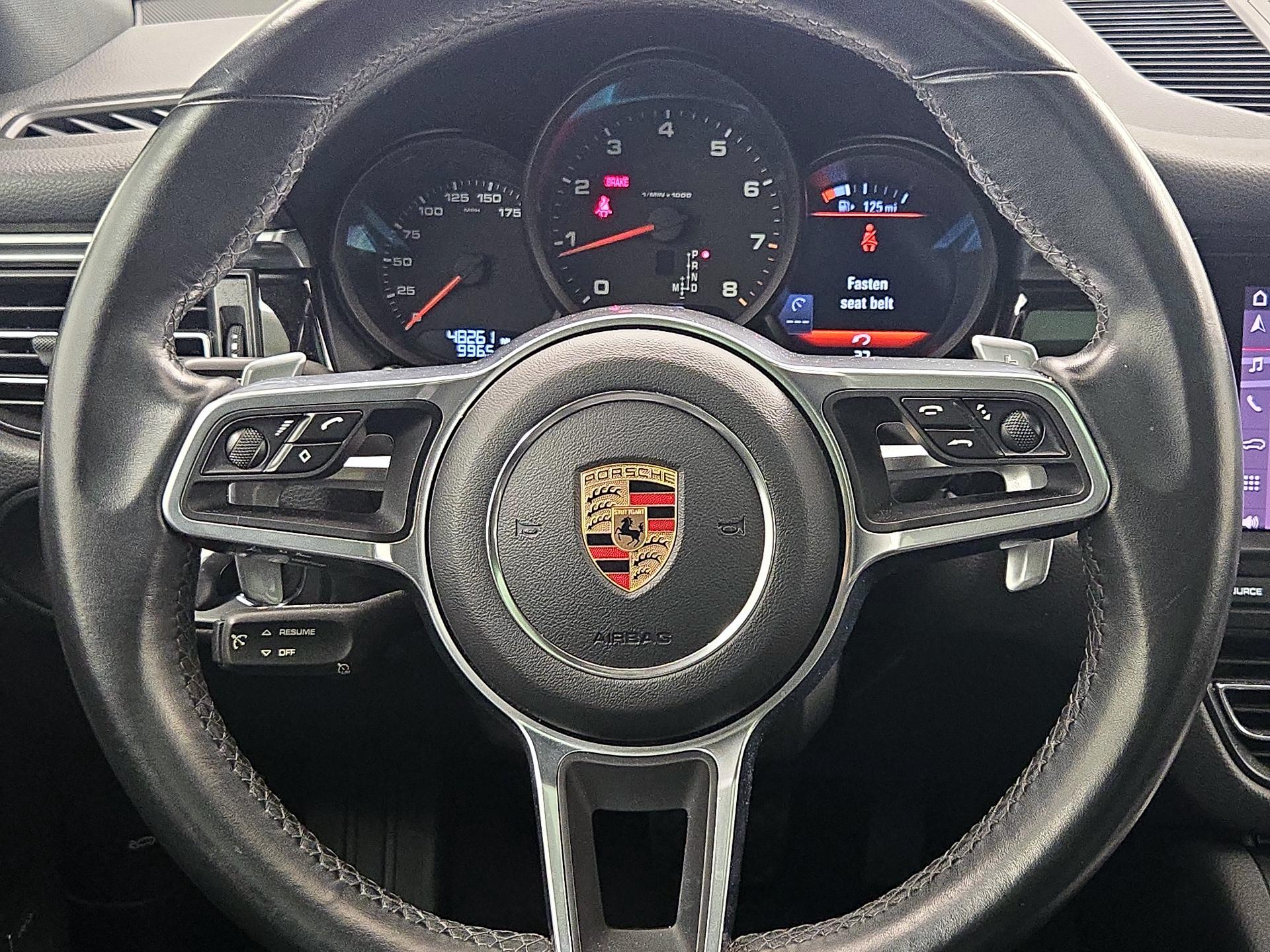 Thumbnail: 2019 Porsche Macan - 10