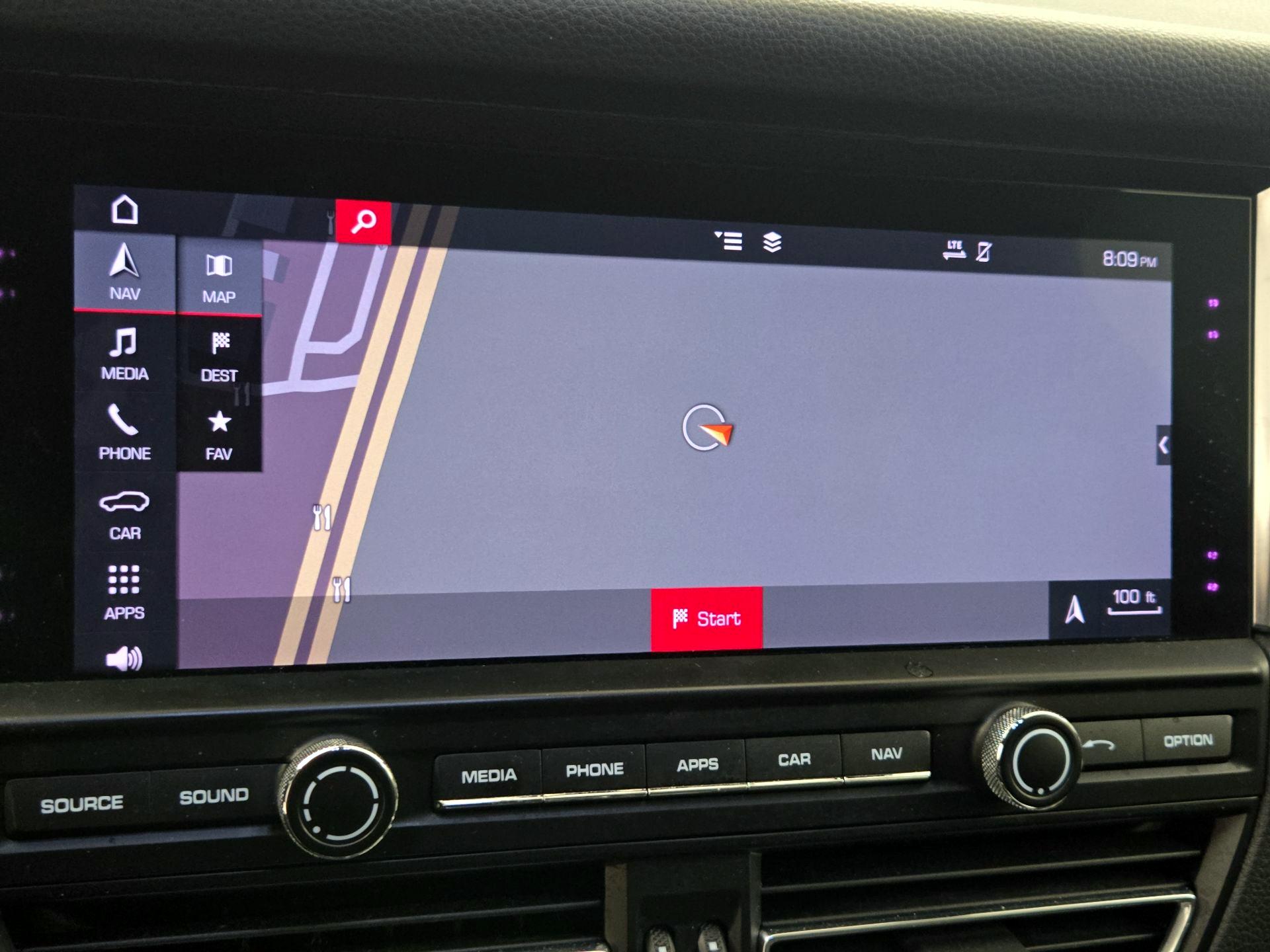 Thumbnail: 2019 Porsche Macan - 14