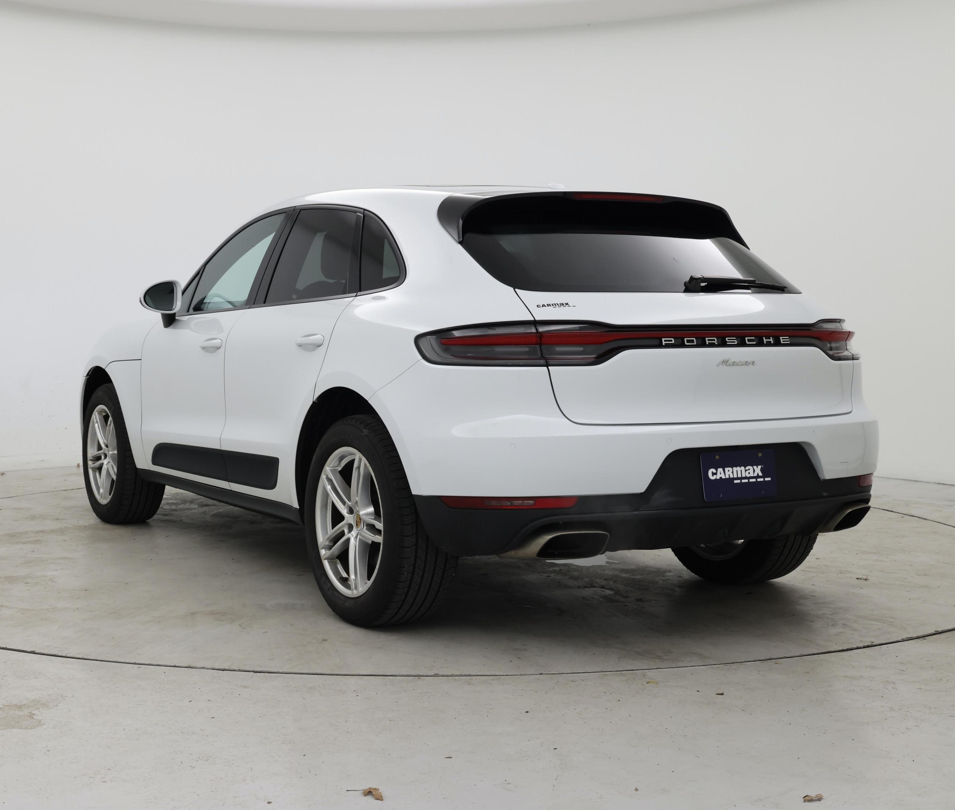 Thumbnail: 2019 Porsche Macan - 2
