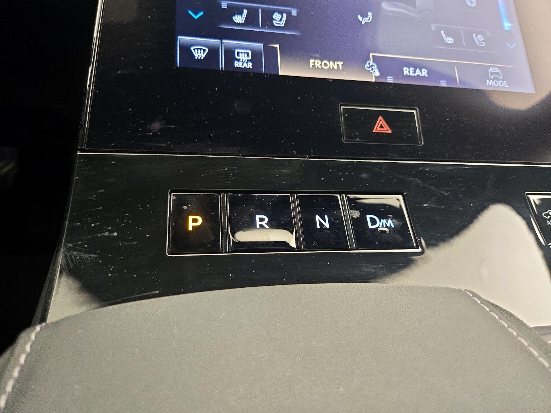 Thumbnail: 2025 INFINITI QX80 - 18