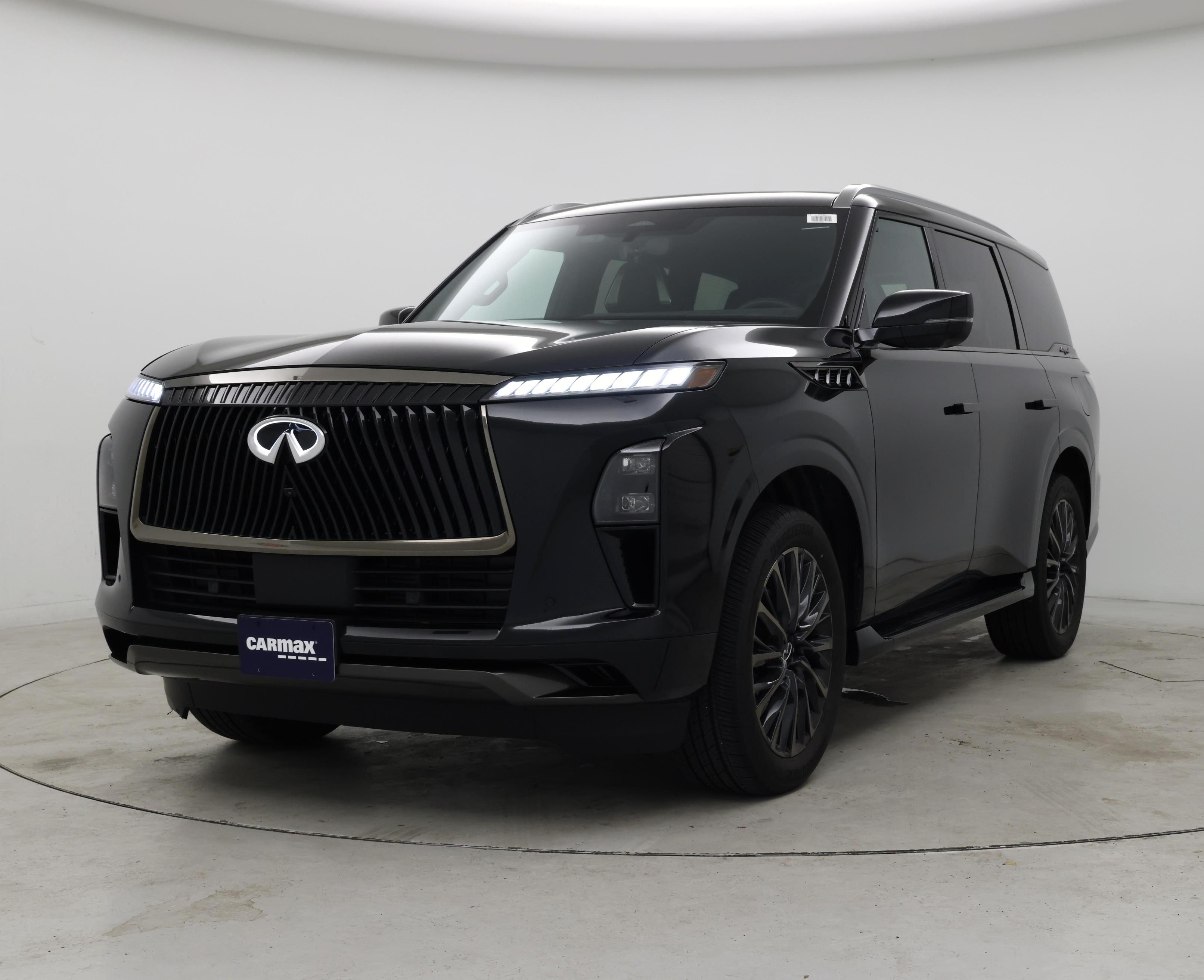 Thumbnail: 2025 INFINITI QX80 - 4
