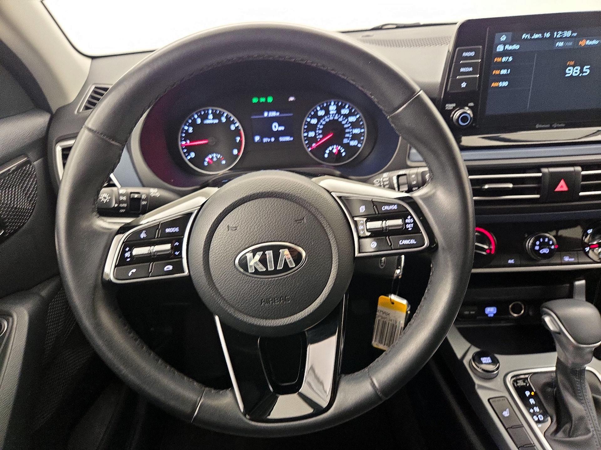 Thumbnail: 2021 Kia Seltos - 10