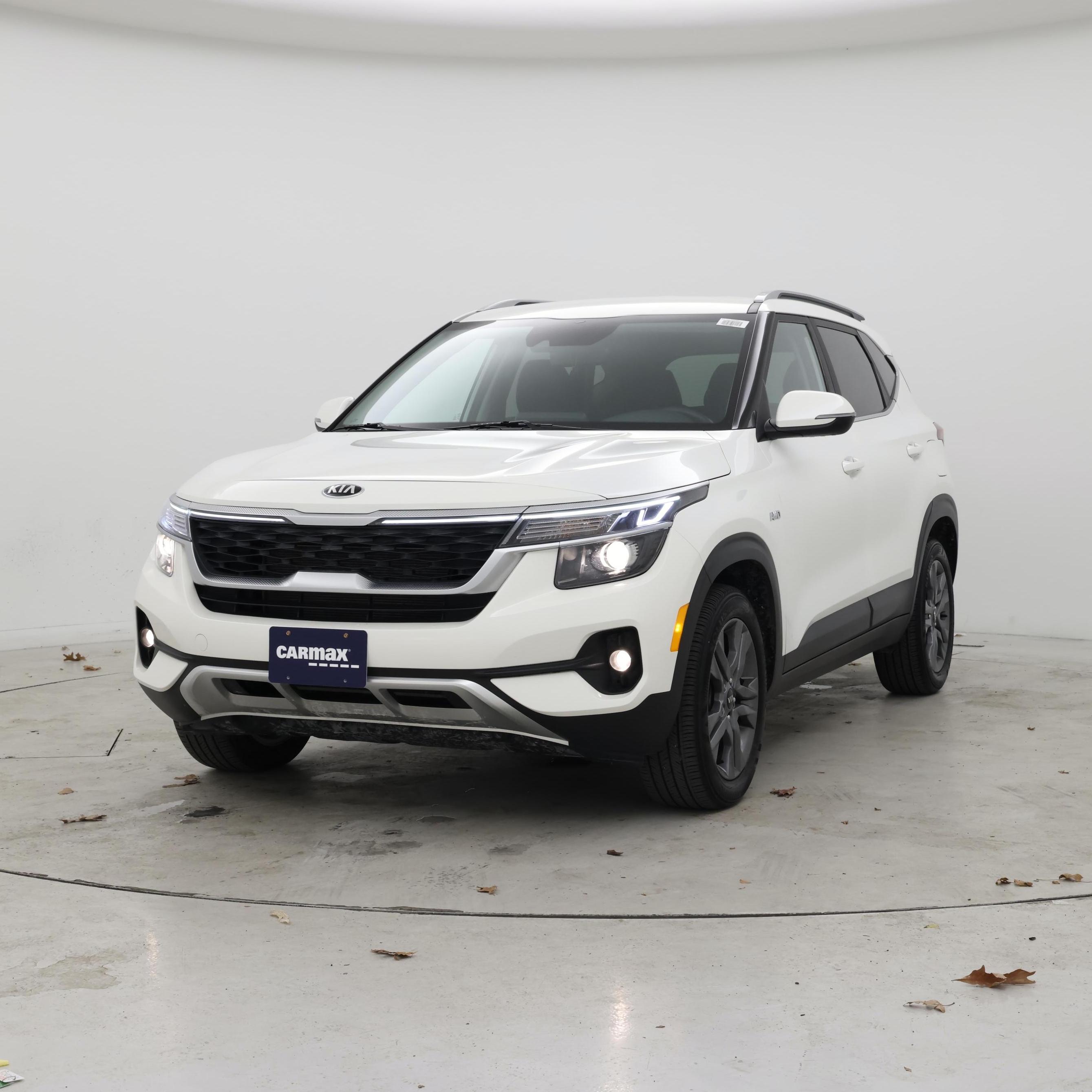 Thumbnail: 2021 Kia Seltos - 4