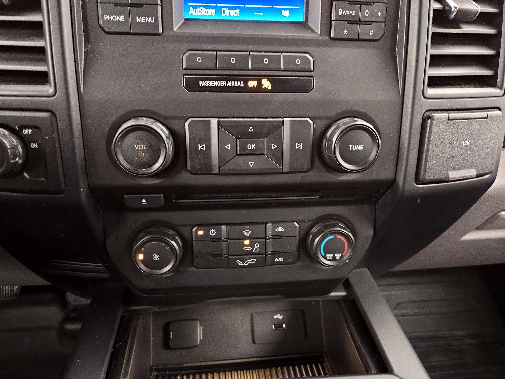 Thumbnail: 2016 Ford F-150 - 15