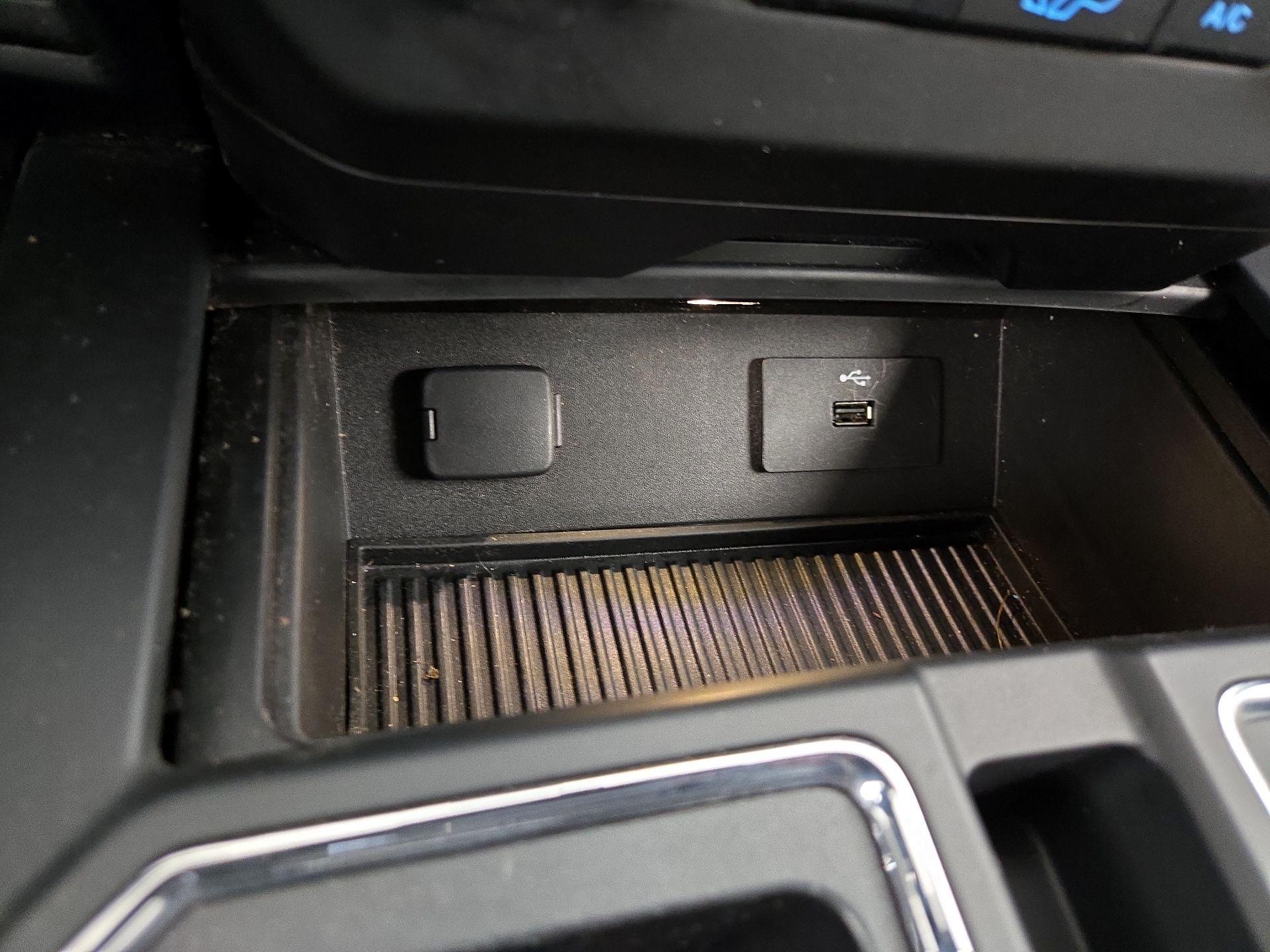 Thumbnail: 2016 Ford F-150 - 17