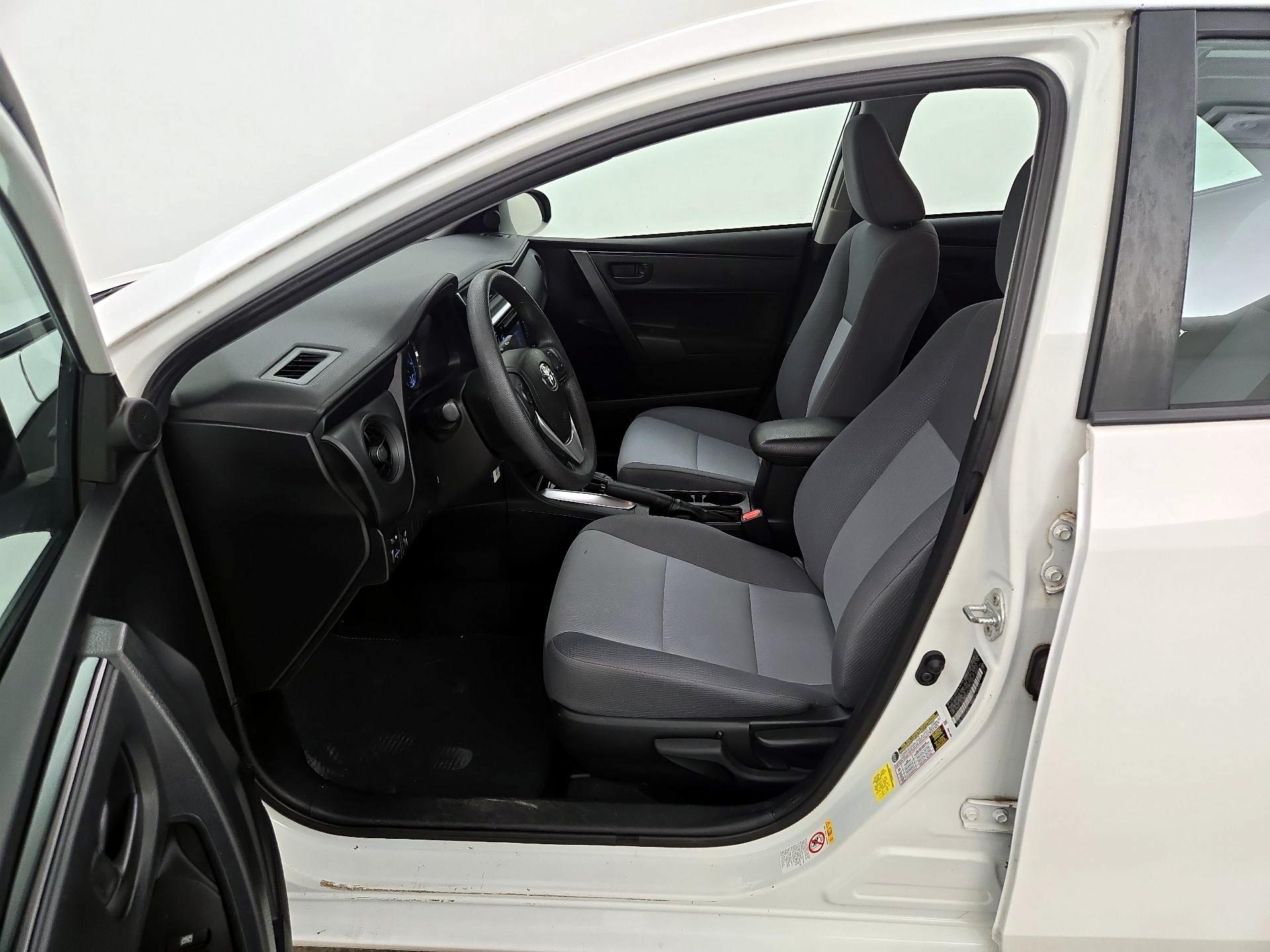 Thumbnail: 2018 Toyota Corolla - 11