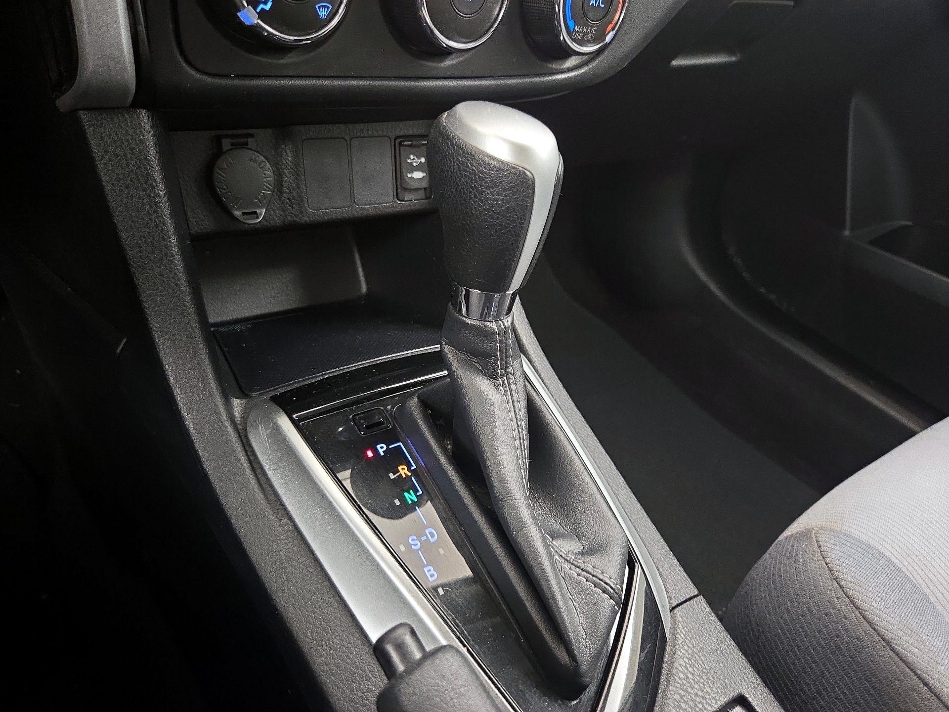 Thumbnail: 2018 Toyota Corolla - 17