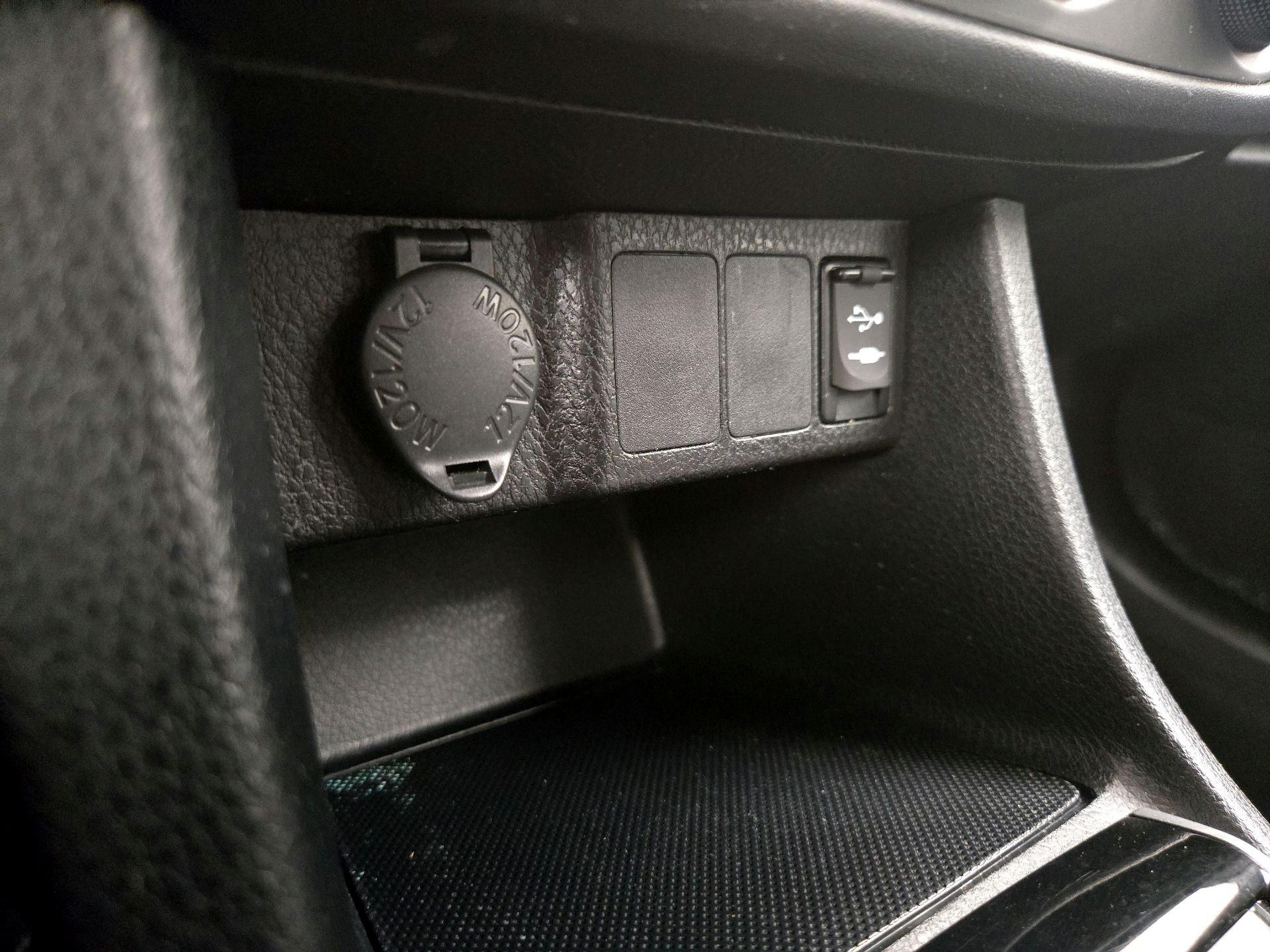 Thumbnail: 2018 Toyota Corolla - 18