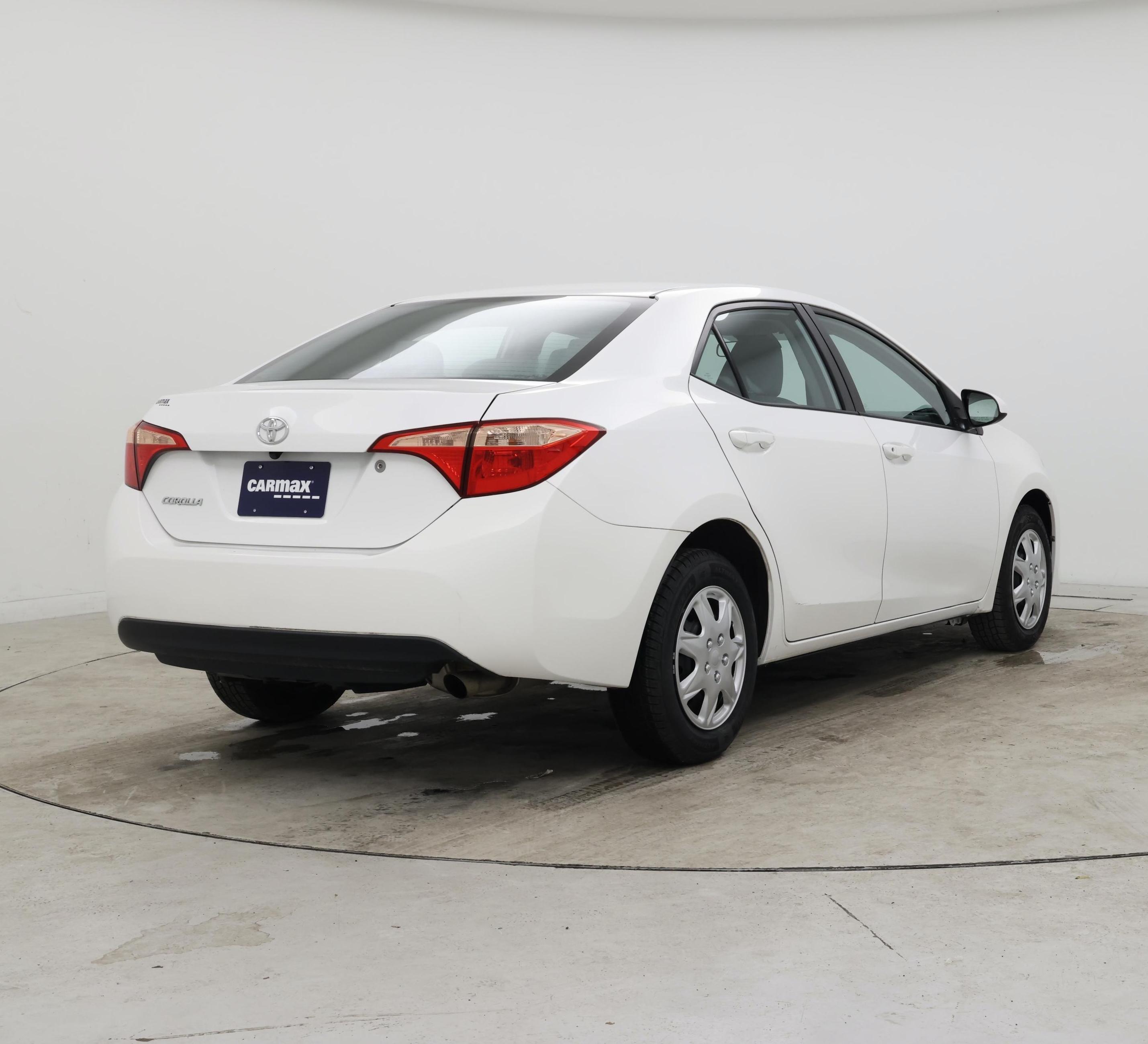 Thumbnail: 2018 Toyota Corolla - 8