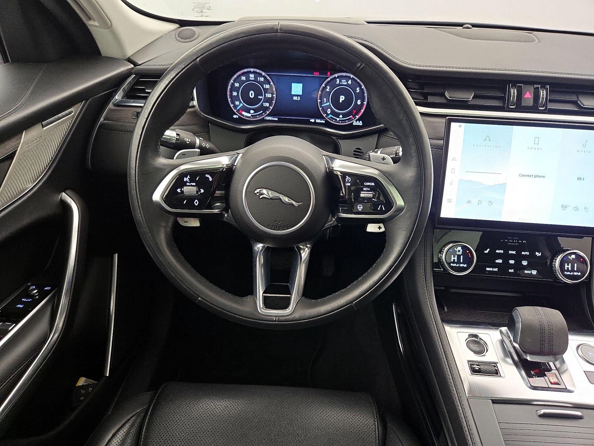 Thumbnail: 2021 Jaguar F-Pace - 10