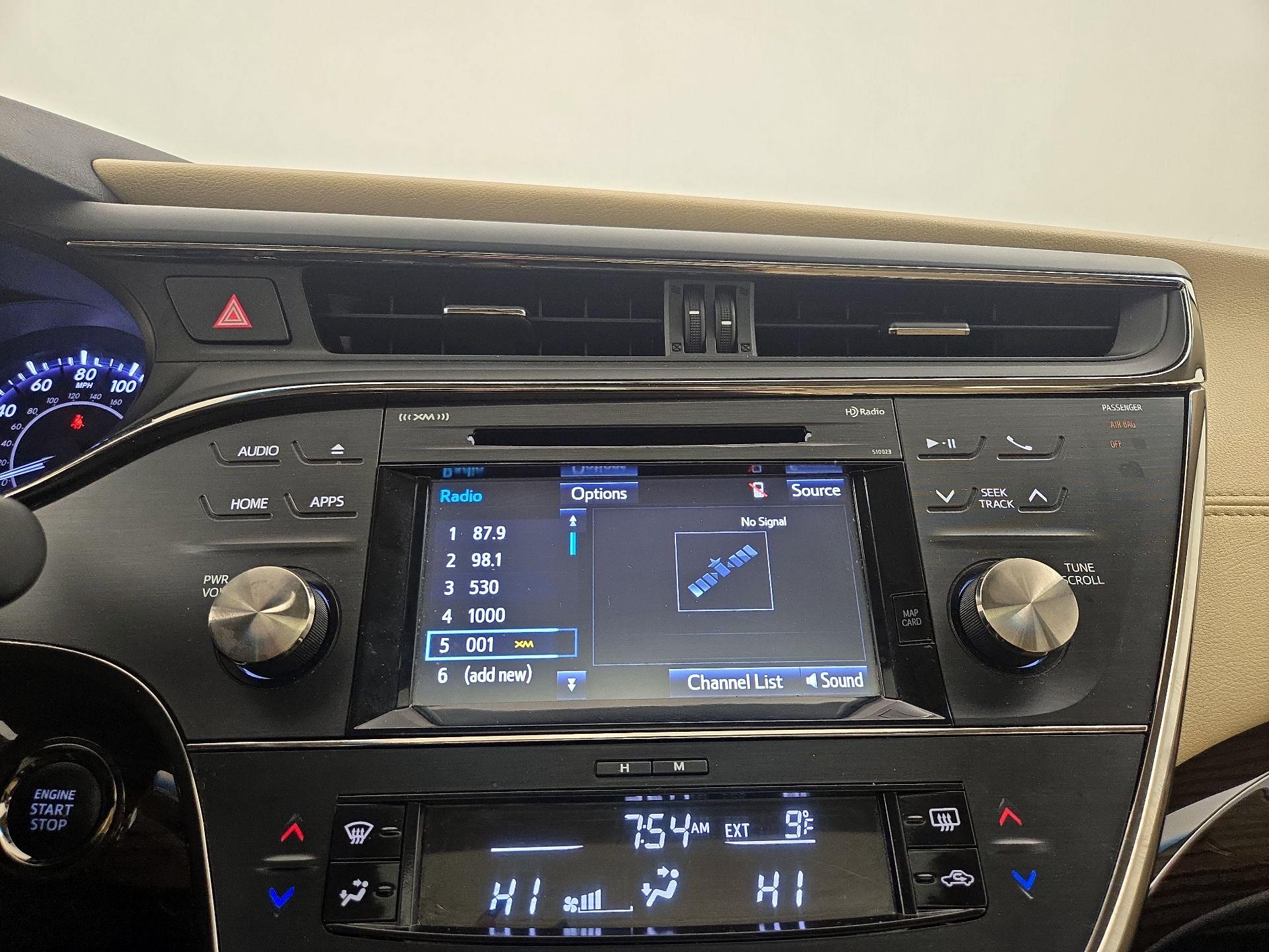 Thumbnail: 2015 Toyota Avalon - 16