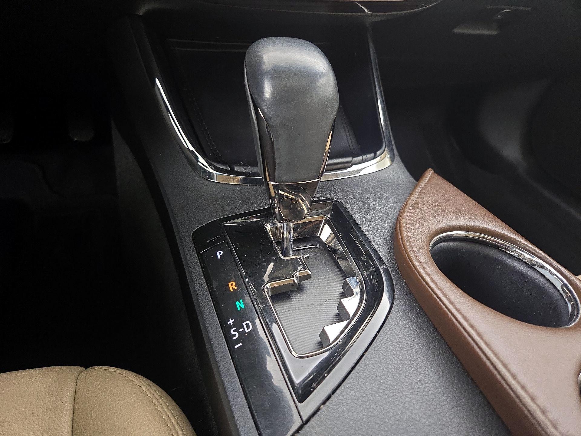 Thumbnail: 2015 Toyota Avalon - 18