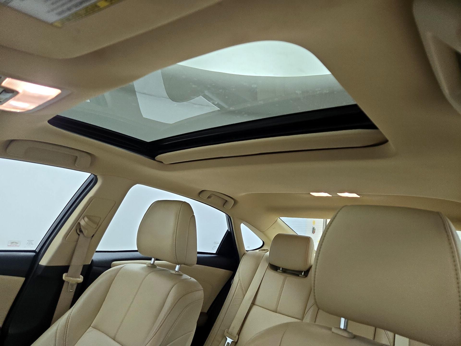 Thumbnail: 2015 Toyota Avalon - 20
