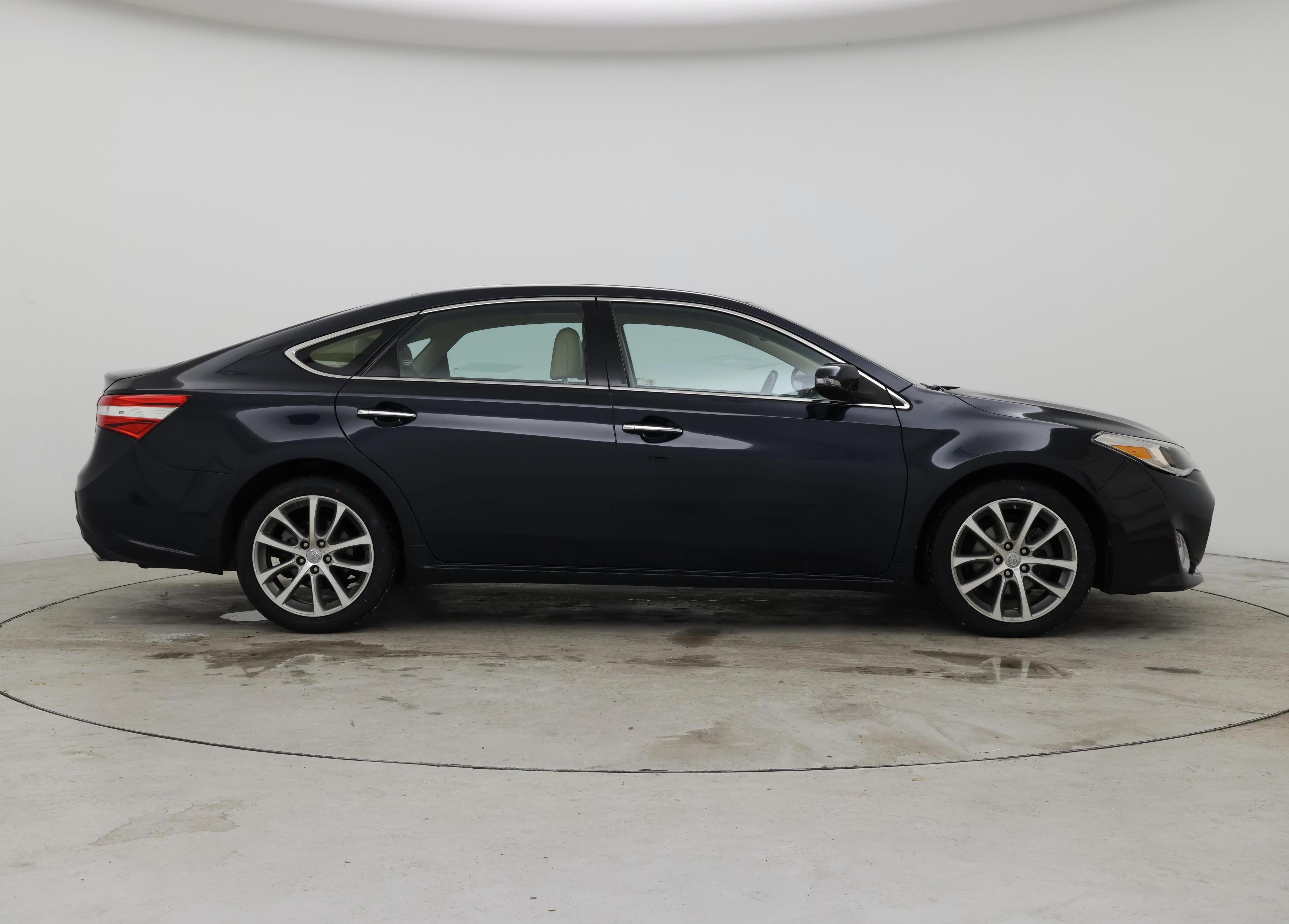 Thumbnail: 2015 Toyota Avalon - 7
