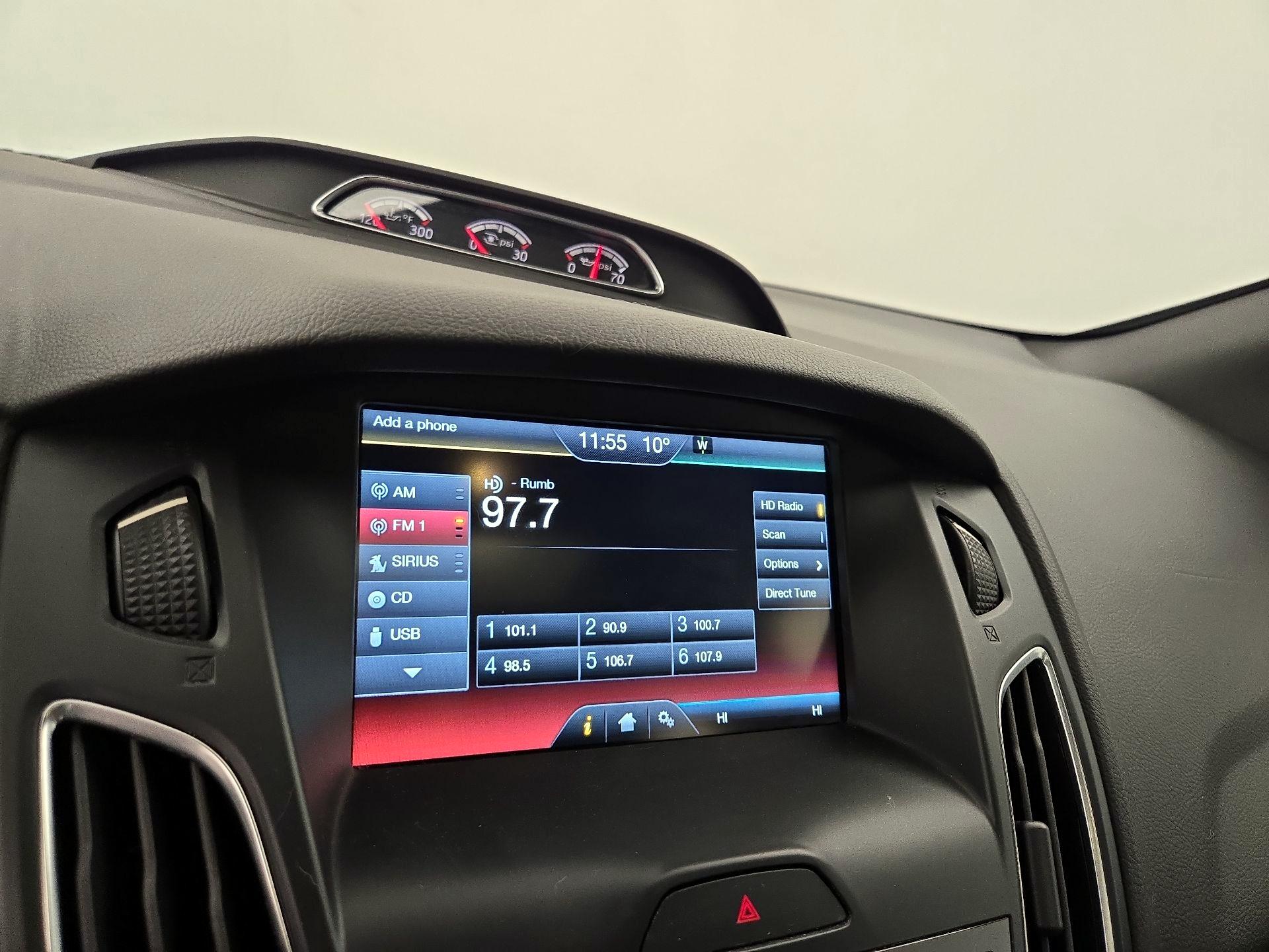 Thumbnail: 2015 Ford Focus - 15