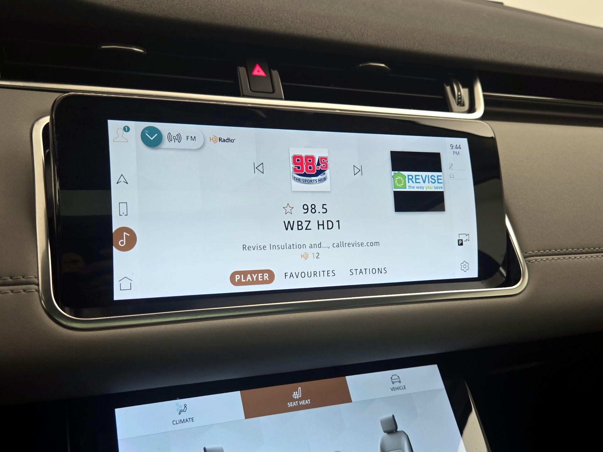 Thumbnail: 2022 Land Rover Range Rover Evoque - 16