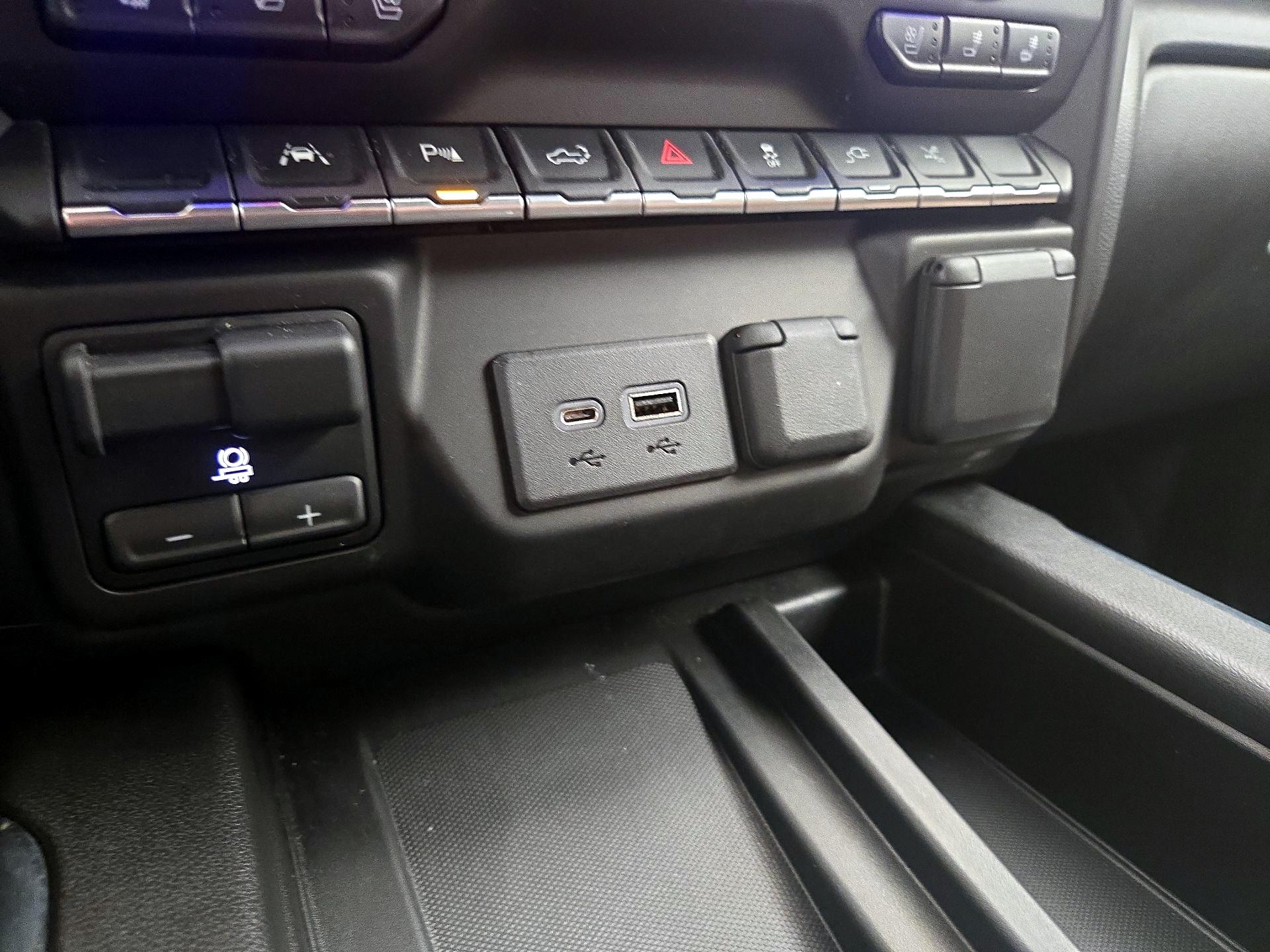 Thumbnail: 2022 Chevrolet Silverado 1500 - 18