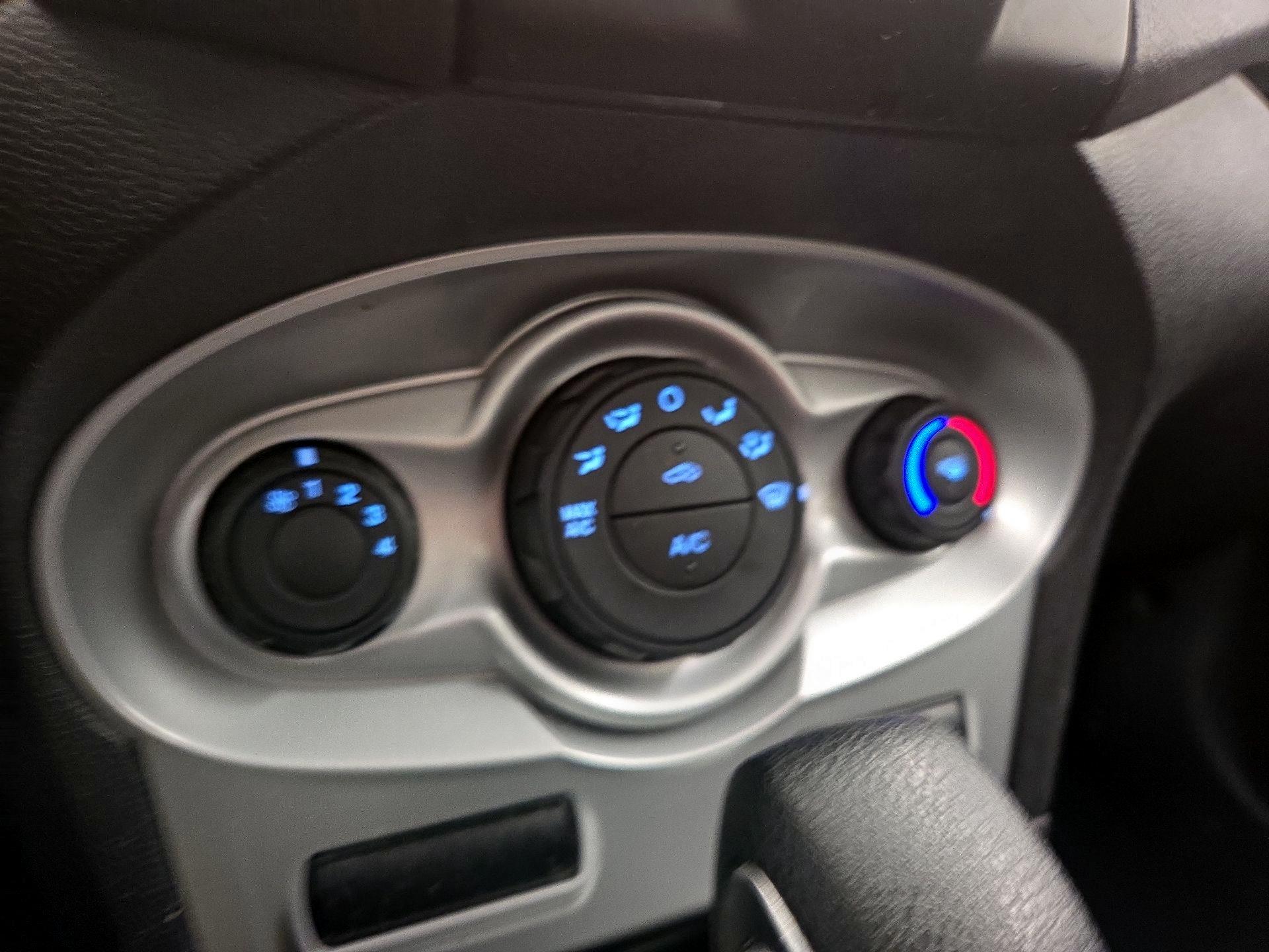 Thumbnail: 2018 Ford Fiesta - 16